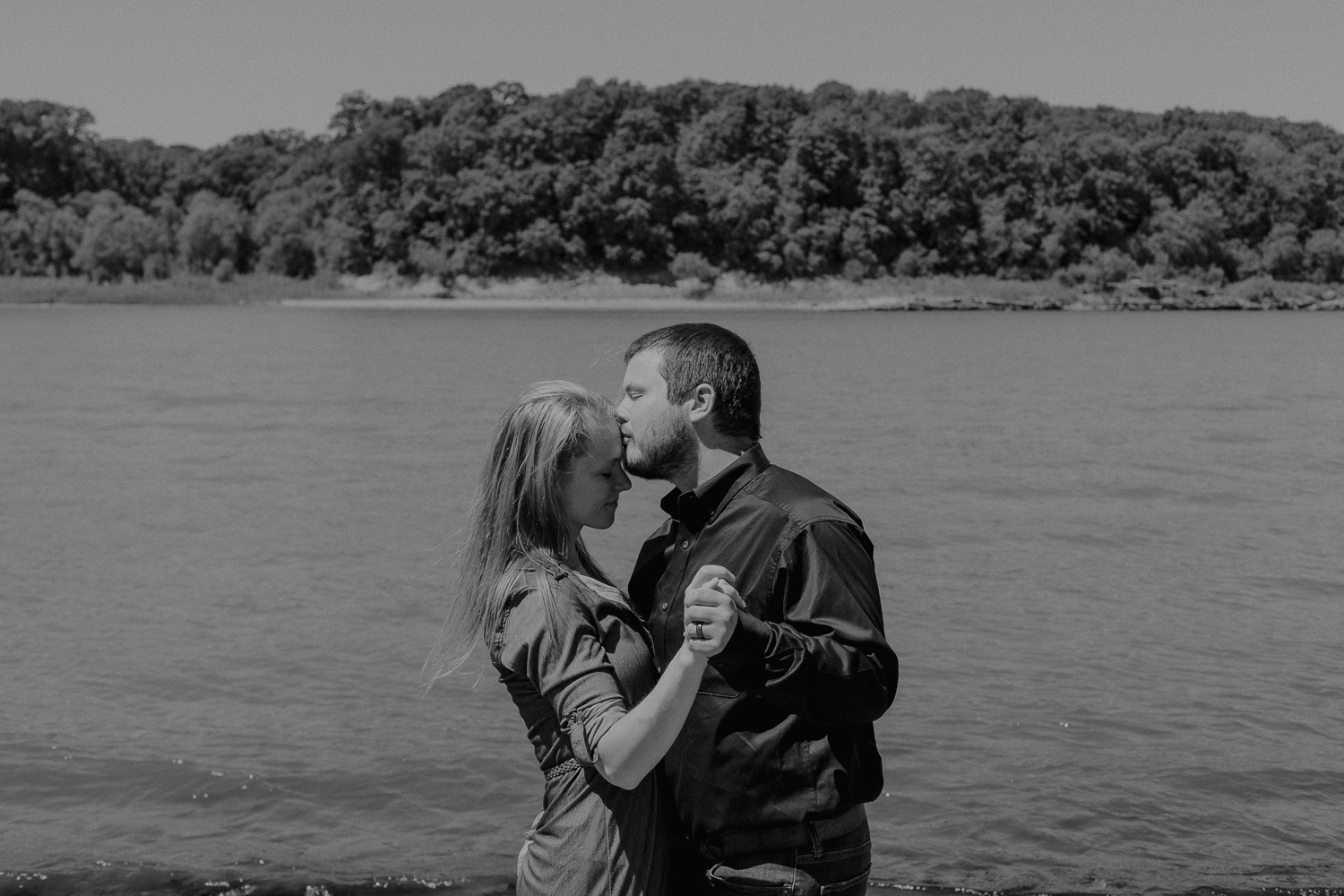 Lake MacBride State Park Engagement Pictures, Solon, Iowa