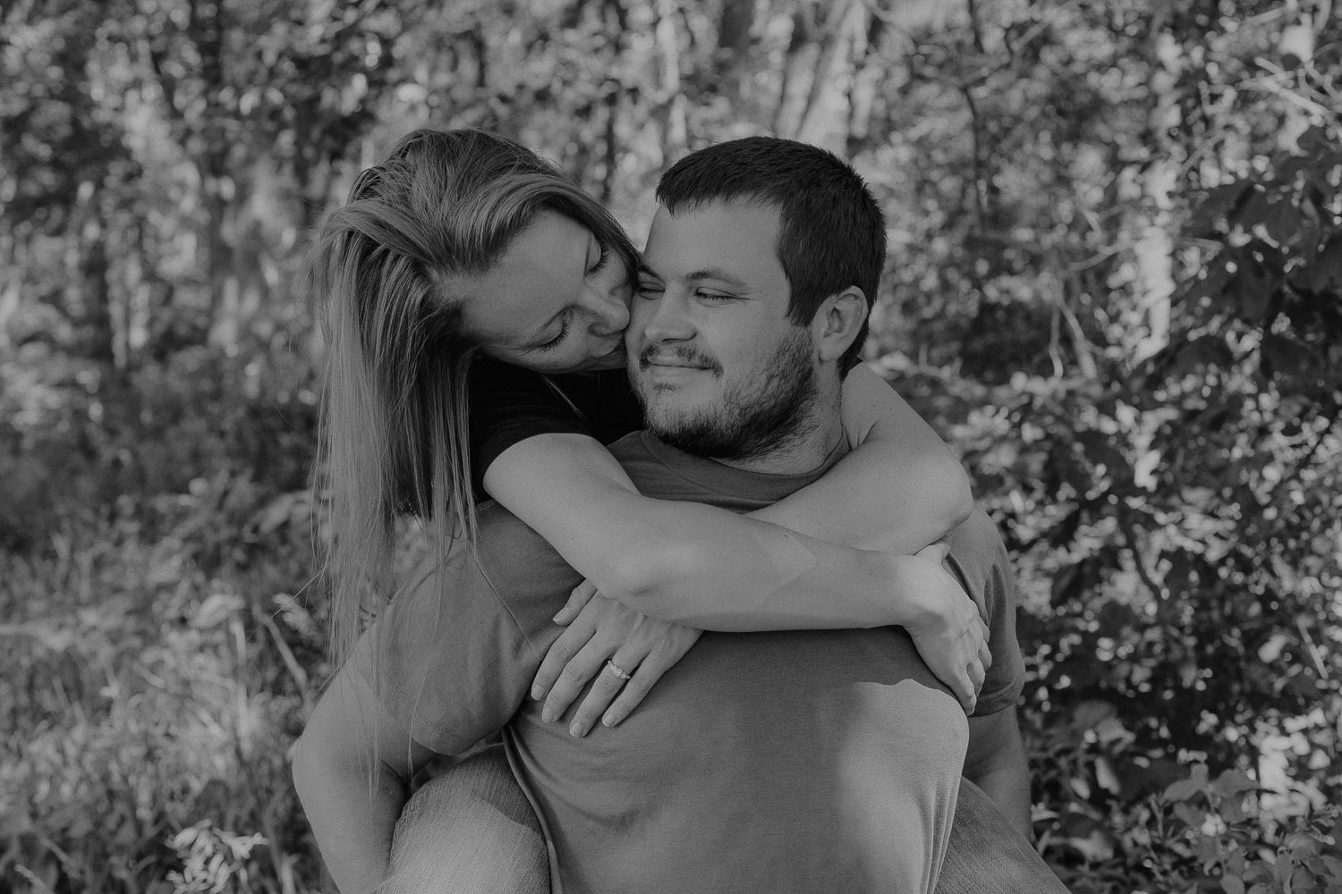 Lake MacBride State Park Engagement Pictures, Solon, Iowa