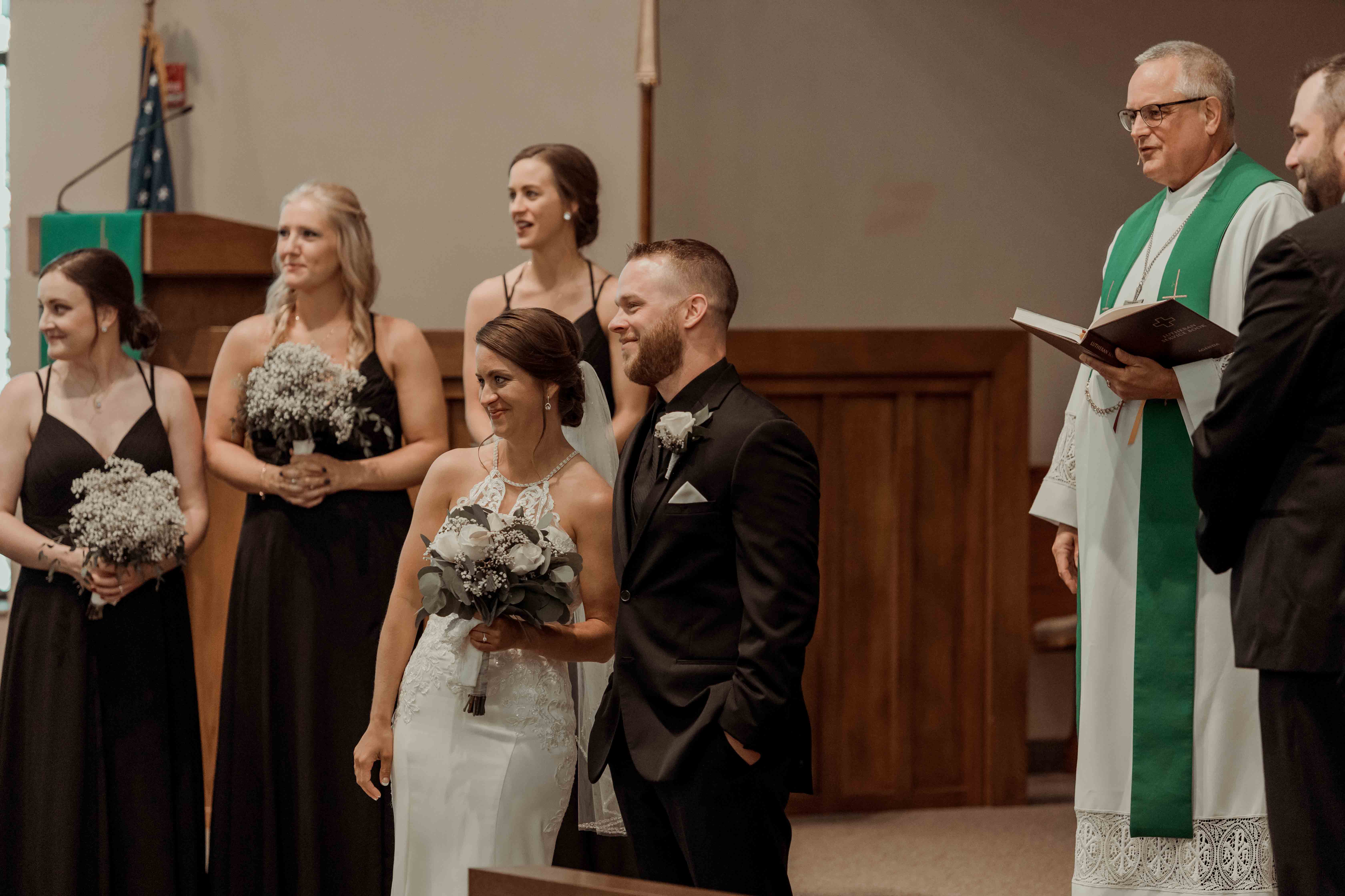 Arrowwod Resort Okoboji Wedding Photos