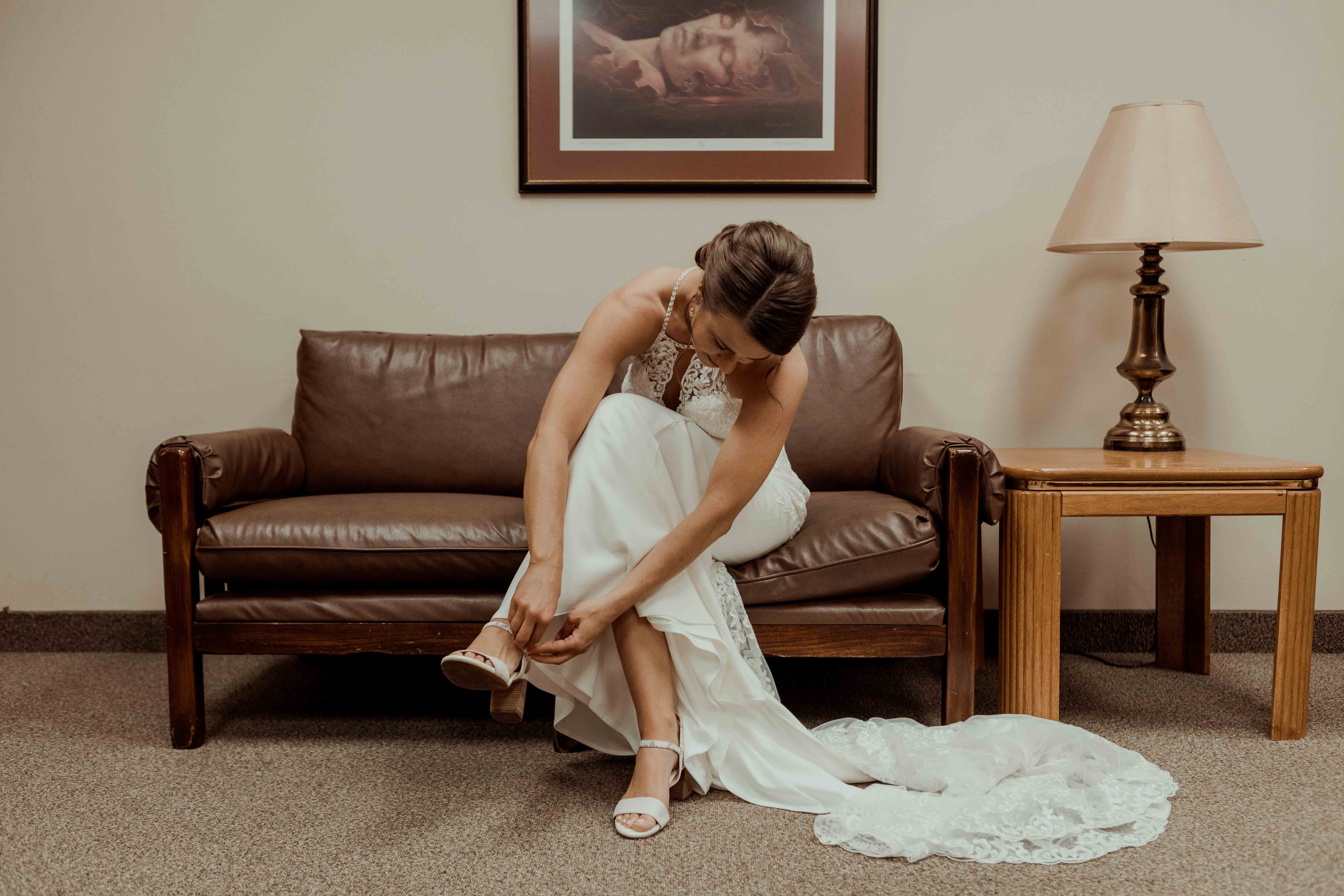 Arrowwod Resort Okoboji Wedding Photos