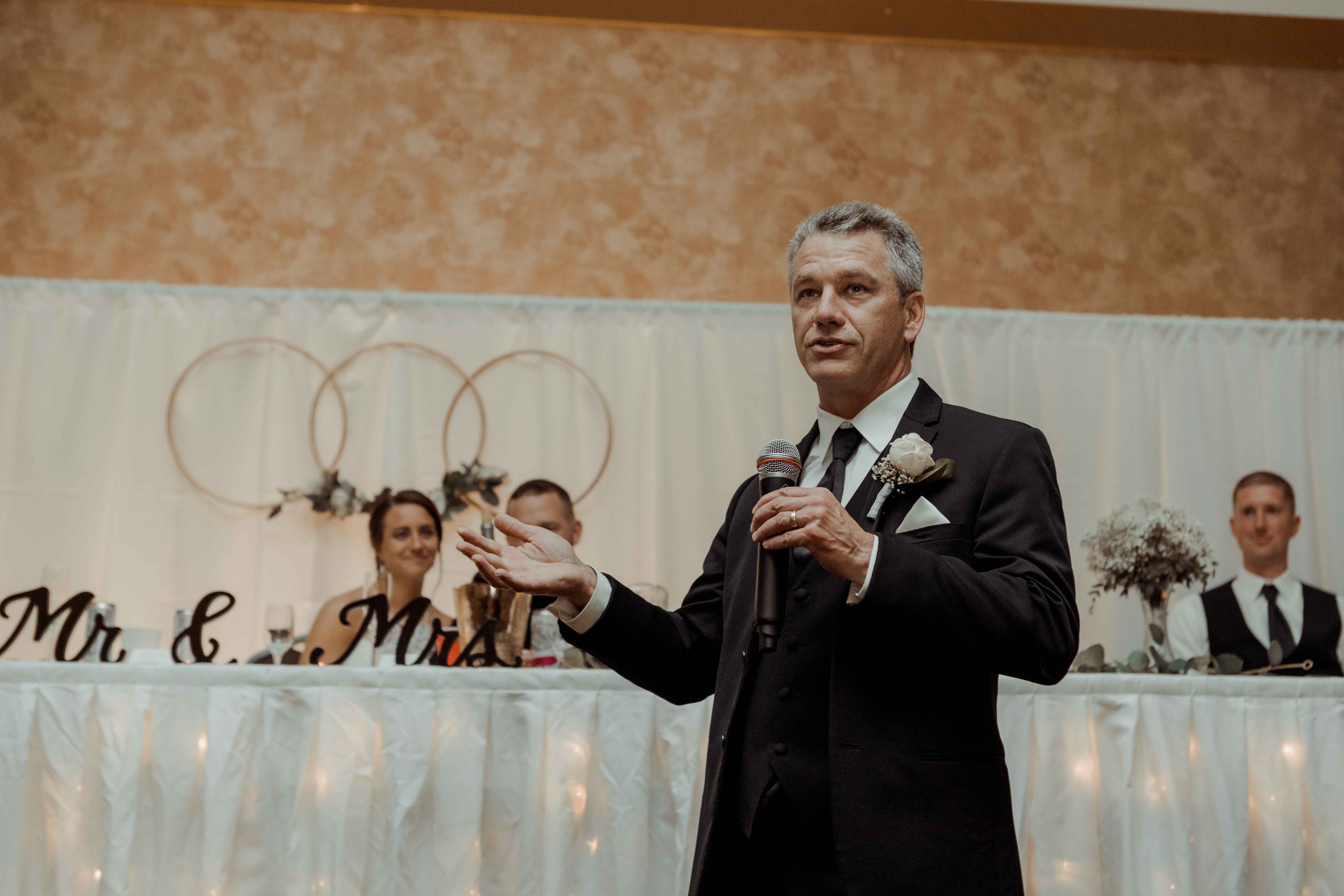 Arrowwod Resort Okoboji Wedding Photos