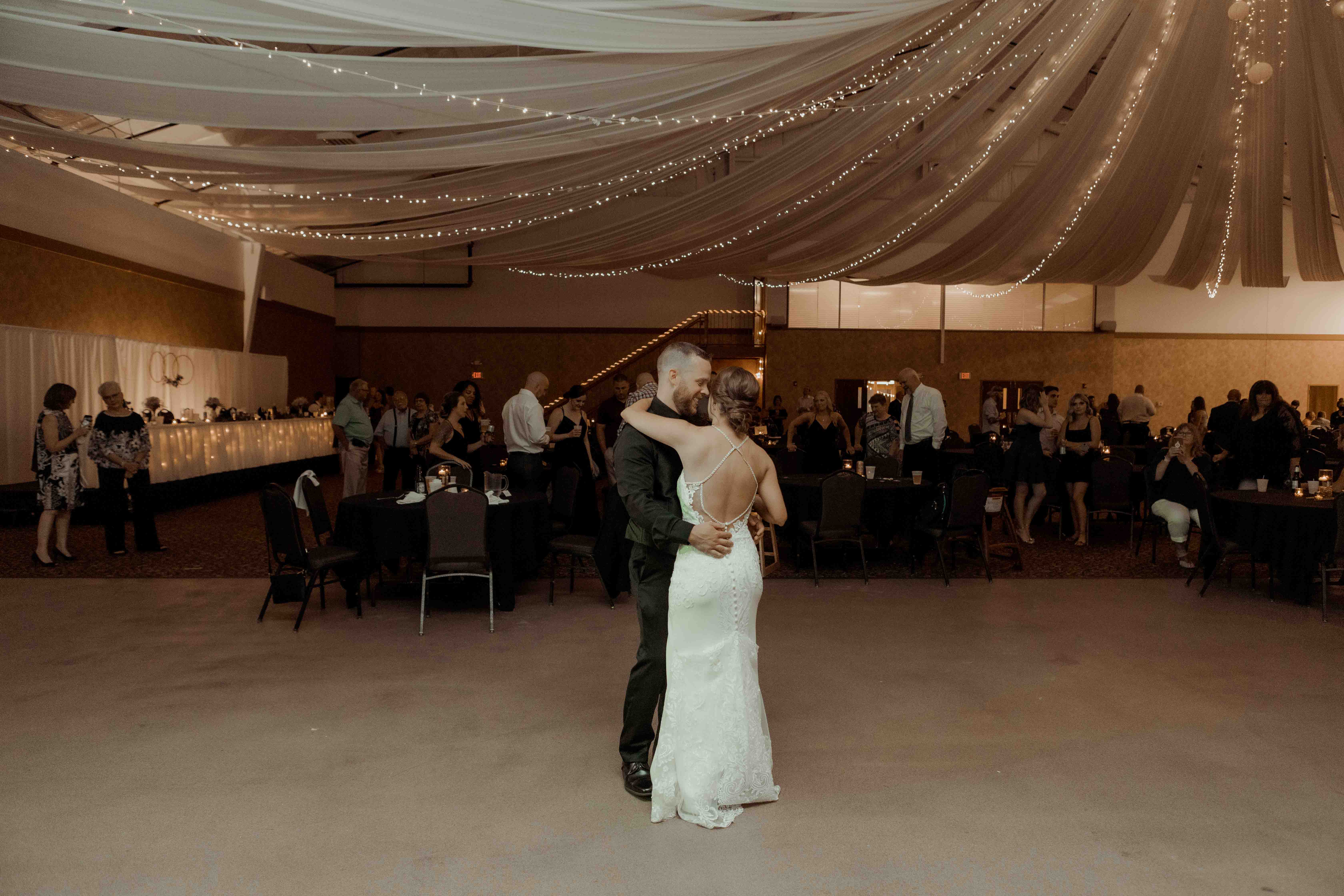 Arrowwod Resort Okoboji Wedding Photos