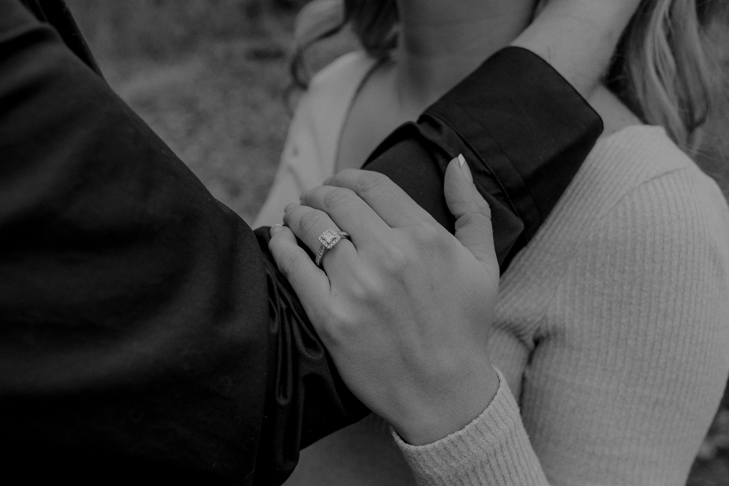 Family Farm, Center Junction Engagmenet Pictures, Iowa