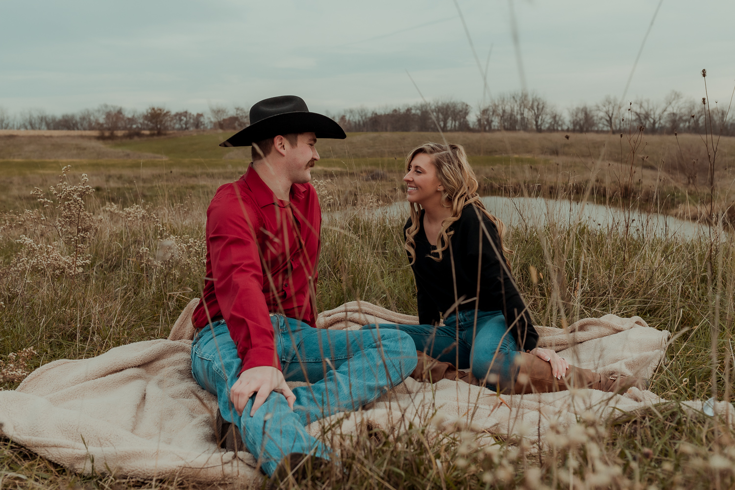 Family Farm, Center Junction Engagmenet Pictures, Iowa