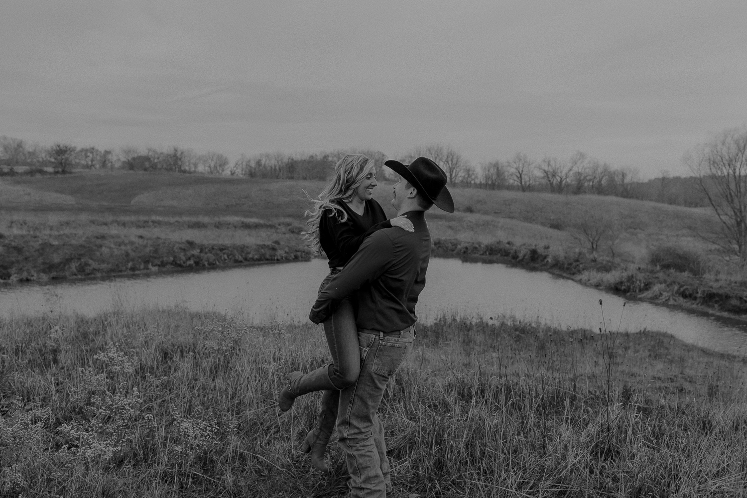 Family Farm, Center Junction Engagmenet Pictures, Iowa
