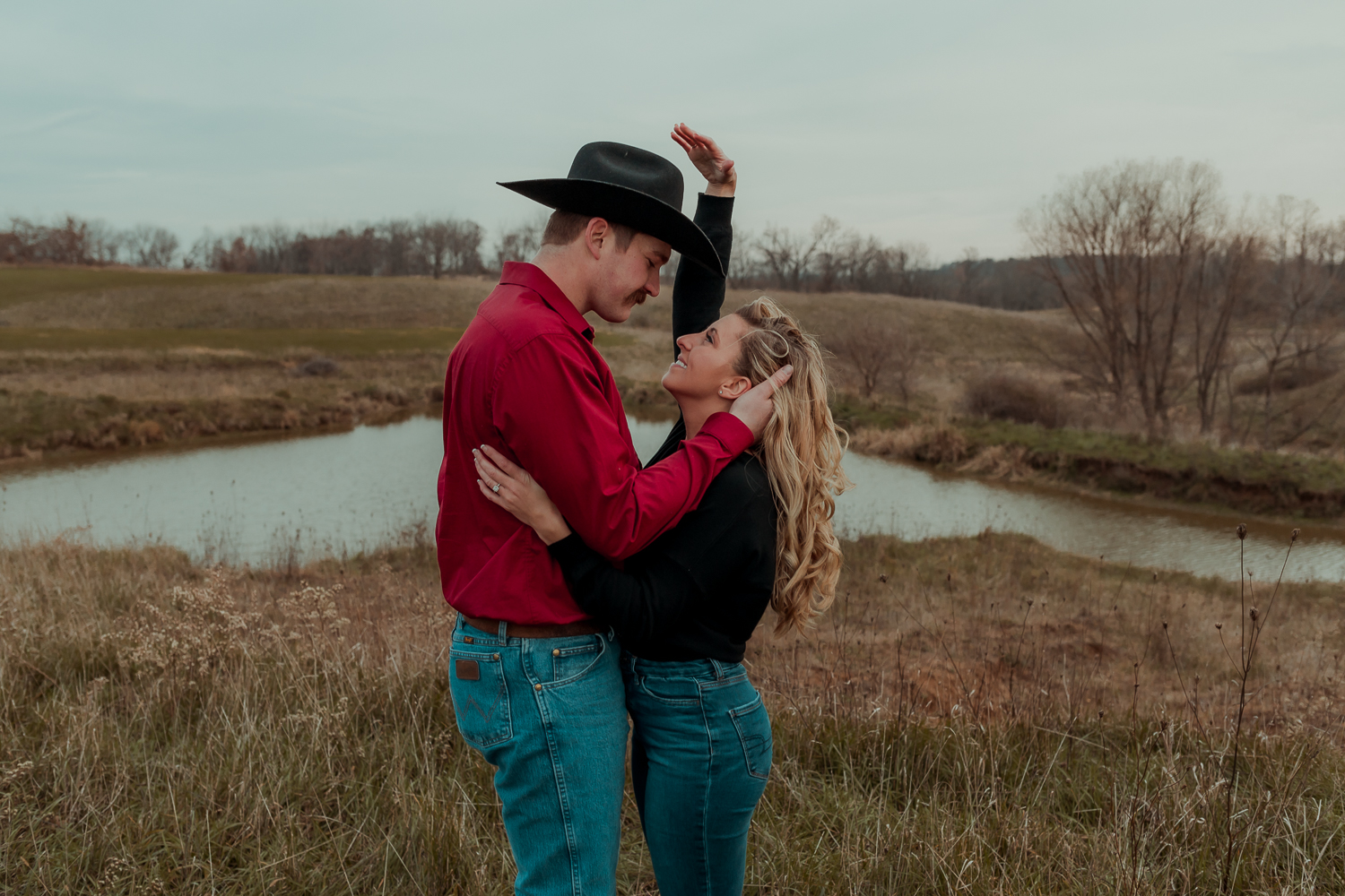 Family Farm, Center Junction Engagmenet Pictures, Iowa