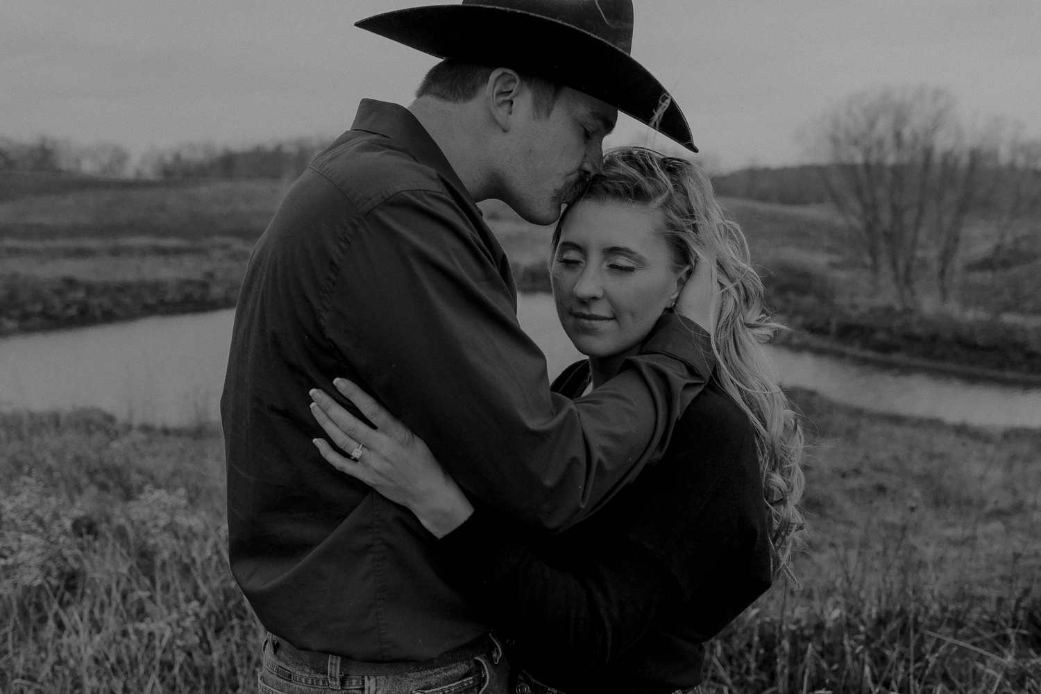 Family Farm, Center Junction Engagmenet Pictures, Iowa