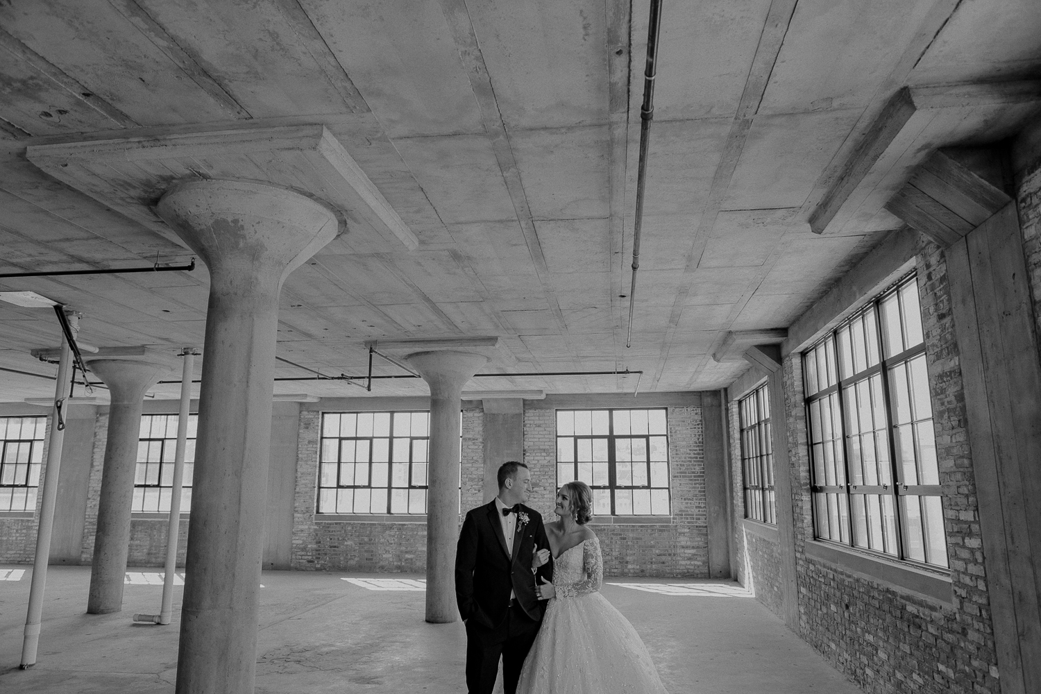 The Driftless Venue Wedding, Millwork Ballroom and Event Center, Dubuque, Iowa