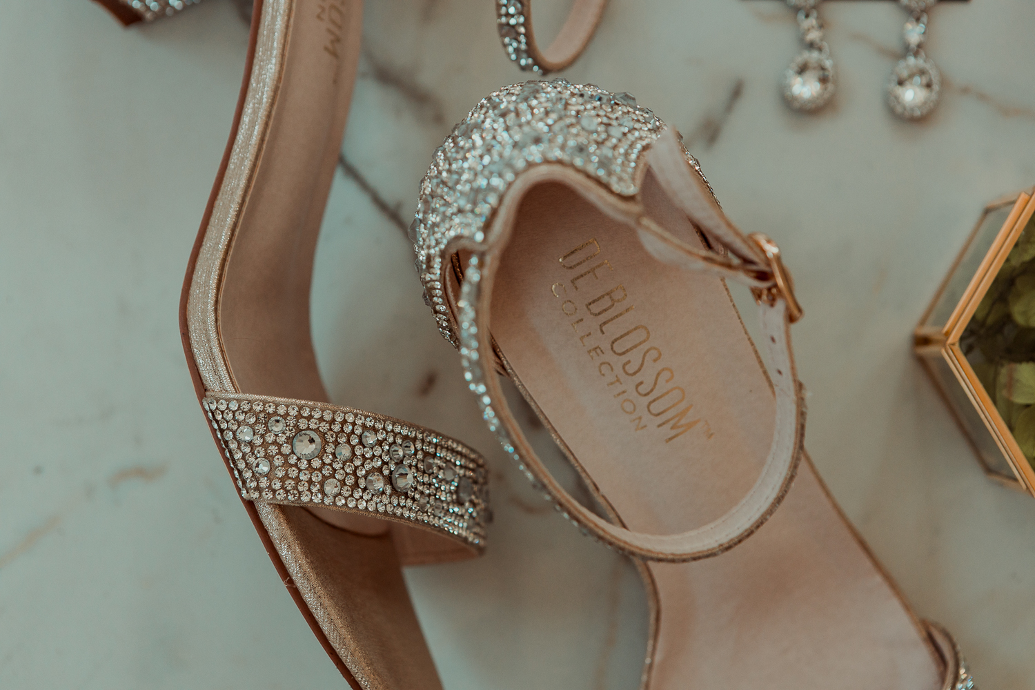 The Driftless Venue Wedding, Millwork Ballroom and Event Center, Dubuque, Iowa