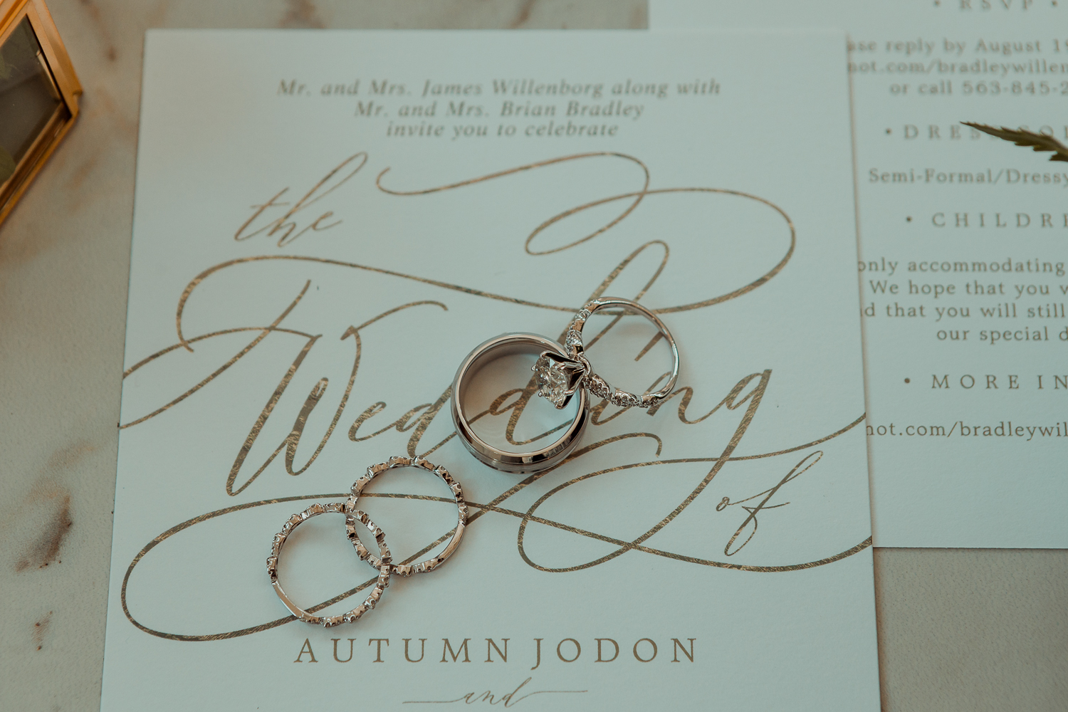 The Driftless Venue Wedding, Millwork Ballroom and Event Center, Dubuque, Iowa