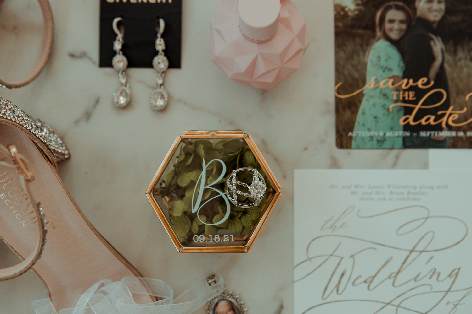 The Driftless Venue Wedding, Millwork Ballroom and Event Center, Dubuque, Iowa