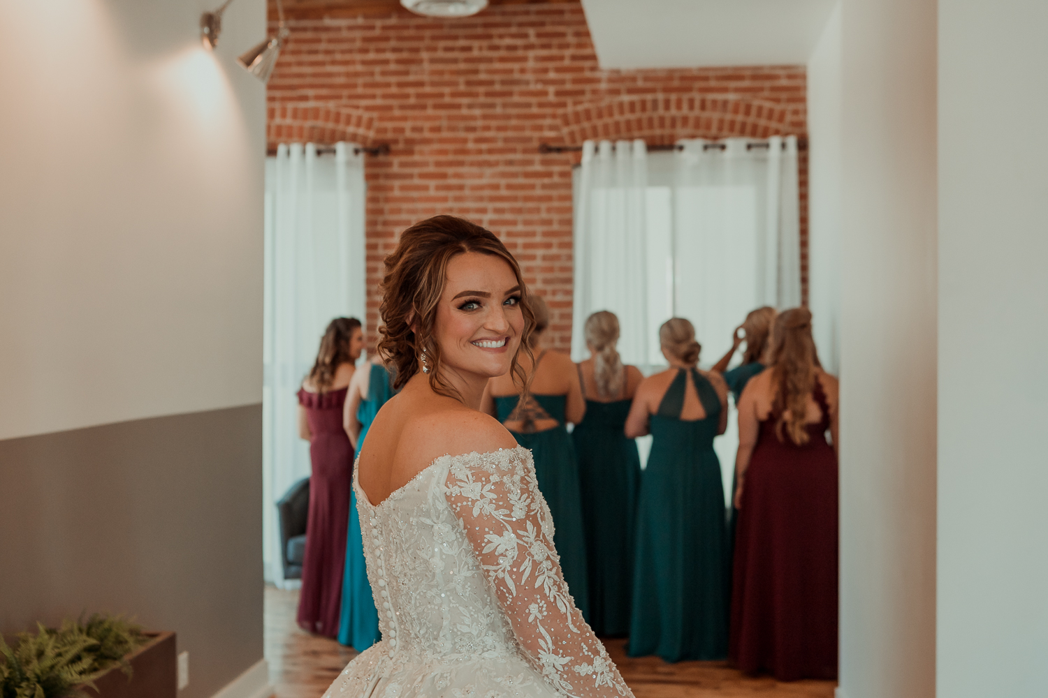 The Driftless Venue Wedding, Millwork Ballroom and Event Center, Dubuque, Iowa