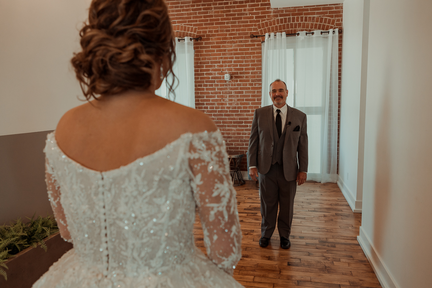 The Driftless Venue Wedding, Millwork Ballroom and Event Center, Dubuque, Iowa