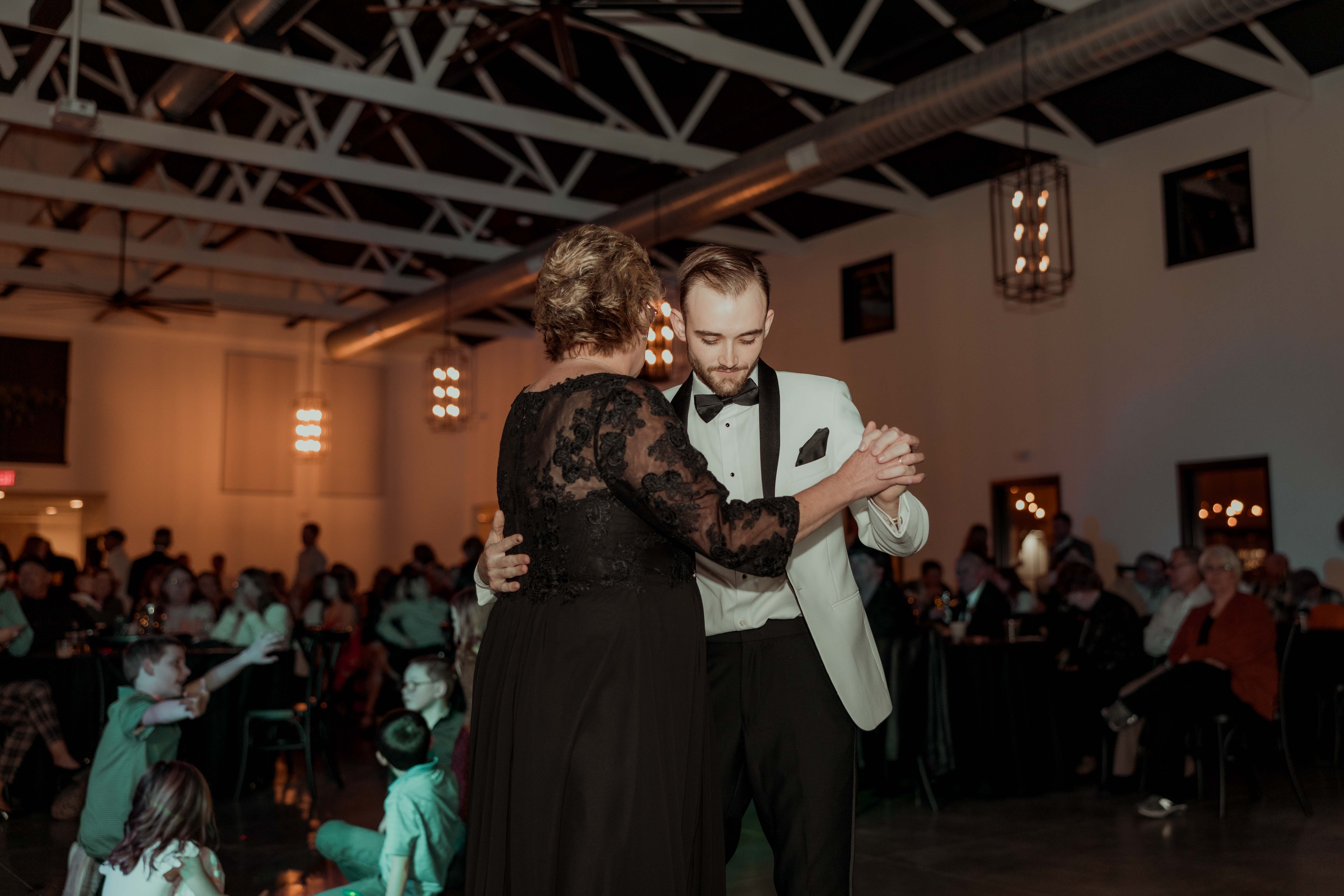 The Hidden Acre Wedding, Waverly, Iowa