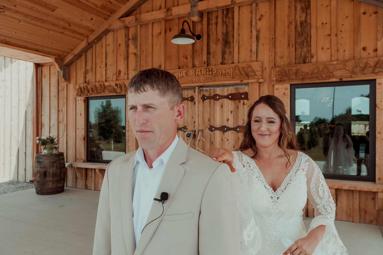 Kacena Farms Wedding Pictures, Vinton, Iowa