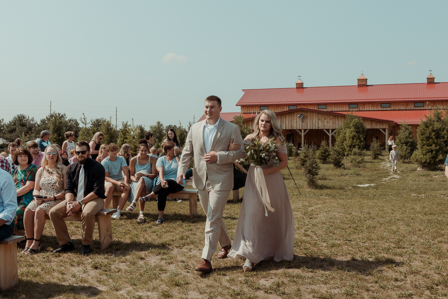 Kacena Farms Wedding Pictures, Vinton, Iowa