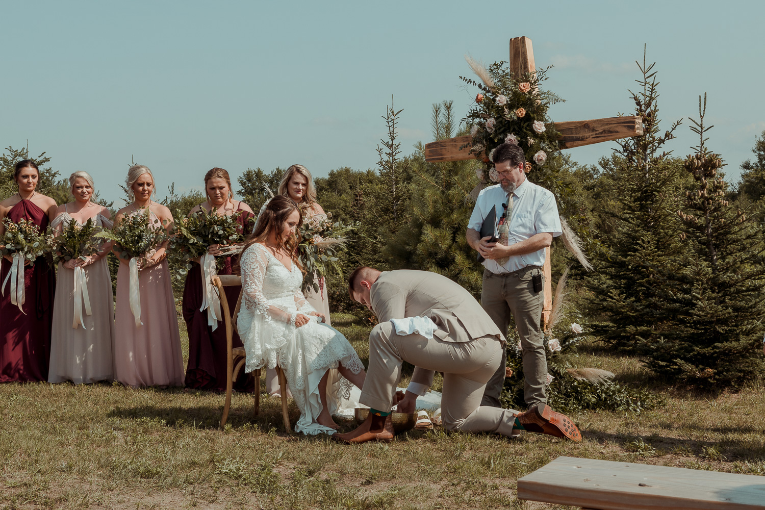 Kacena Farms Wedding Pictures, Vinton, Iowa