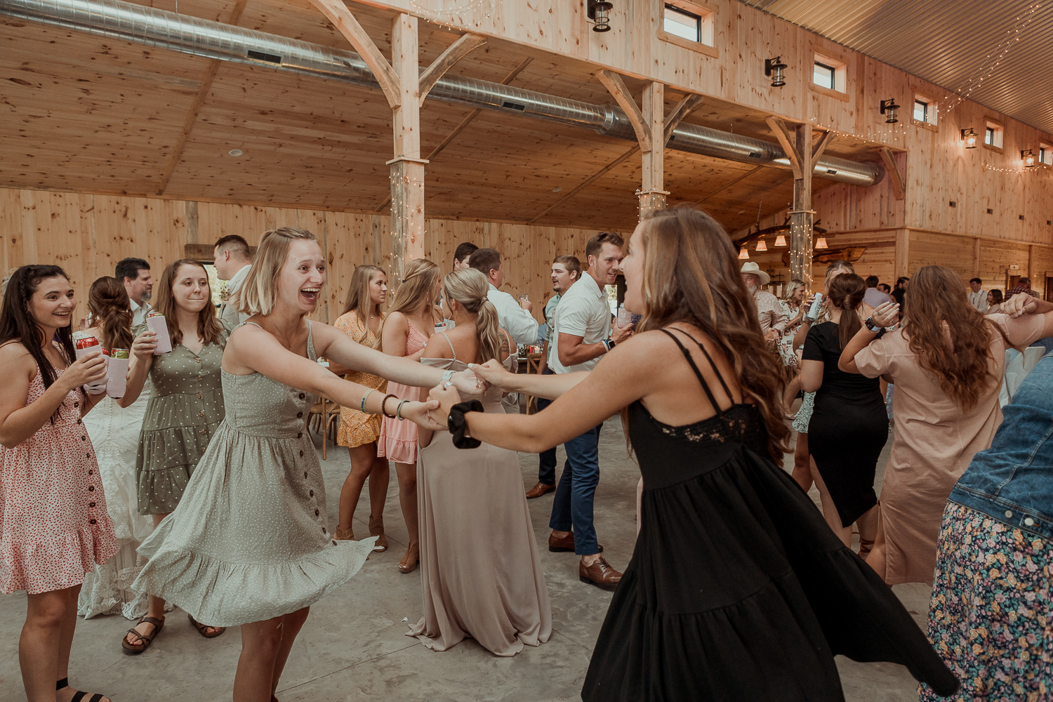 Kacena Farms Wedding Pictures, Vinton, Iowa