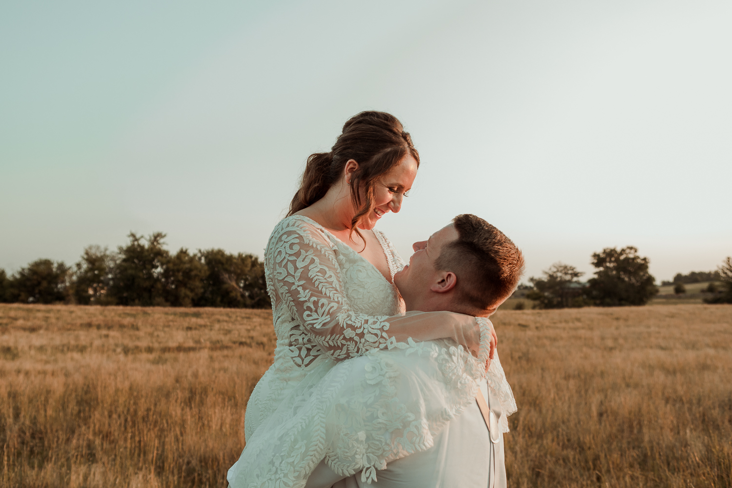 Kacena Farms Wedding Pictures, Vinton, Iowa