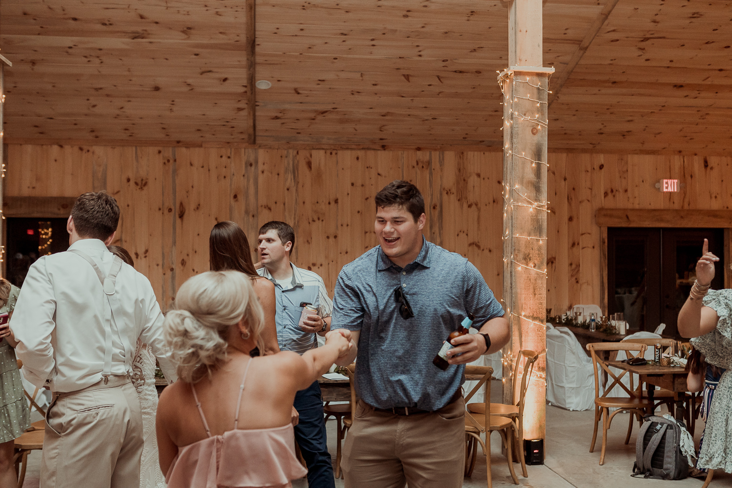 Kacena Farms Wedding Pictures, Vinton, Iowa