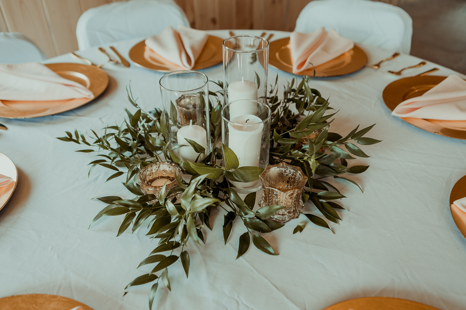 Kacena Farms Wedding Pictures, Vinton, Iowa