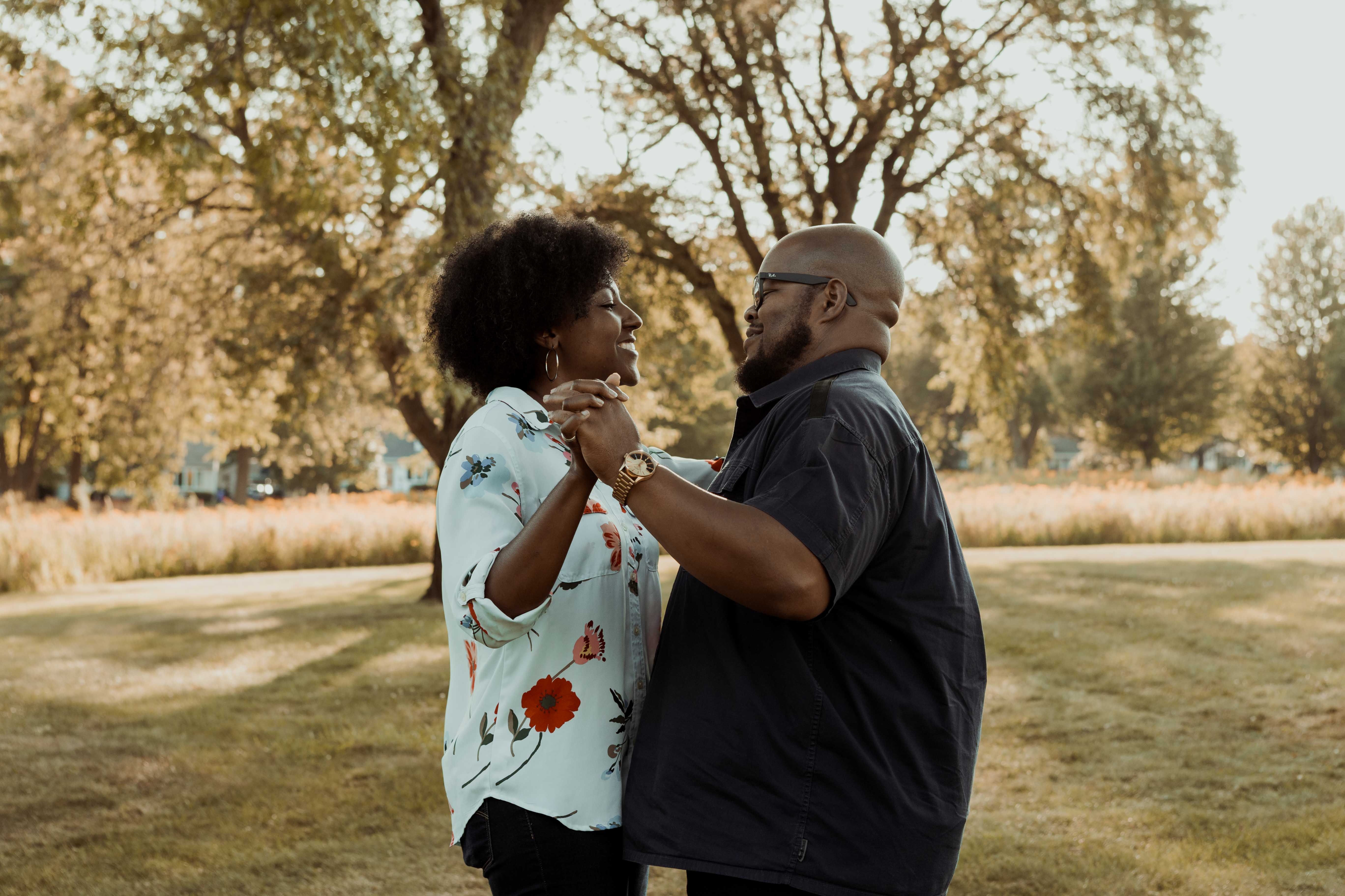 Cedar Rapids Noelridge Engagement Photos