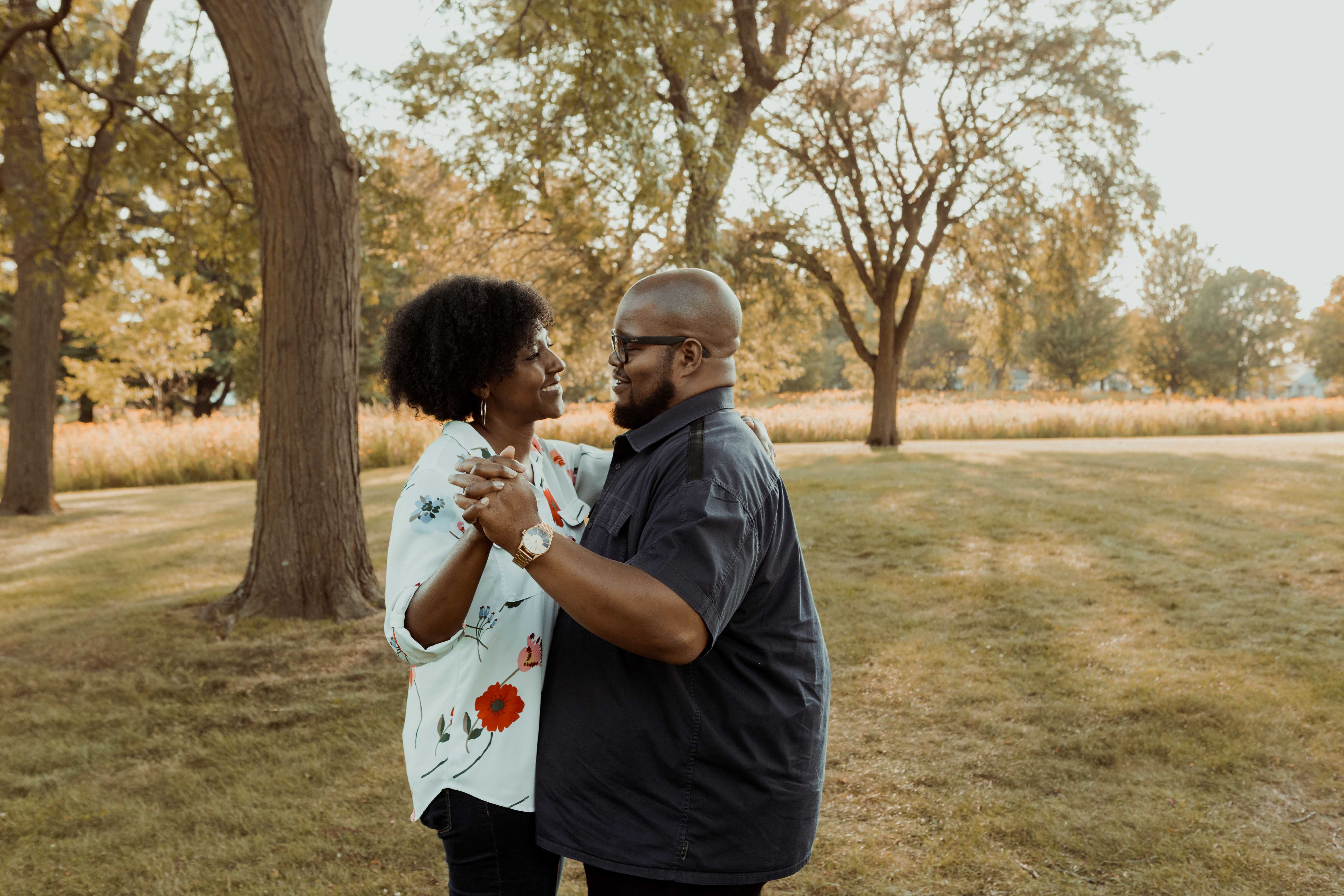 Cedar Rapids Noelridge Engagement Photos