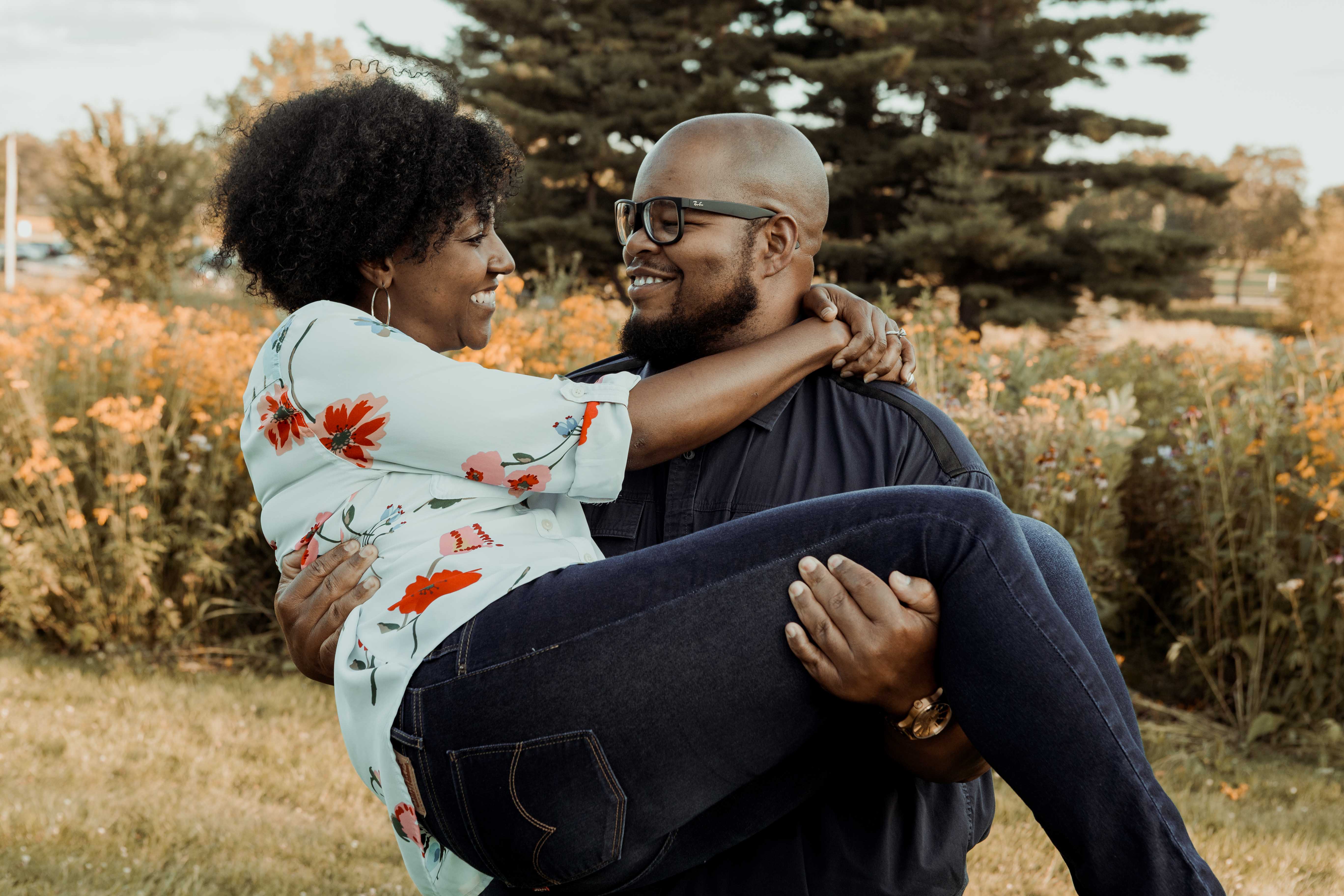 Cedar Rapids Noelridge Engagement Photos