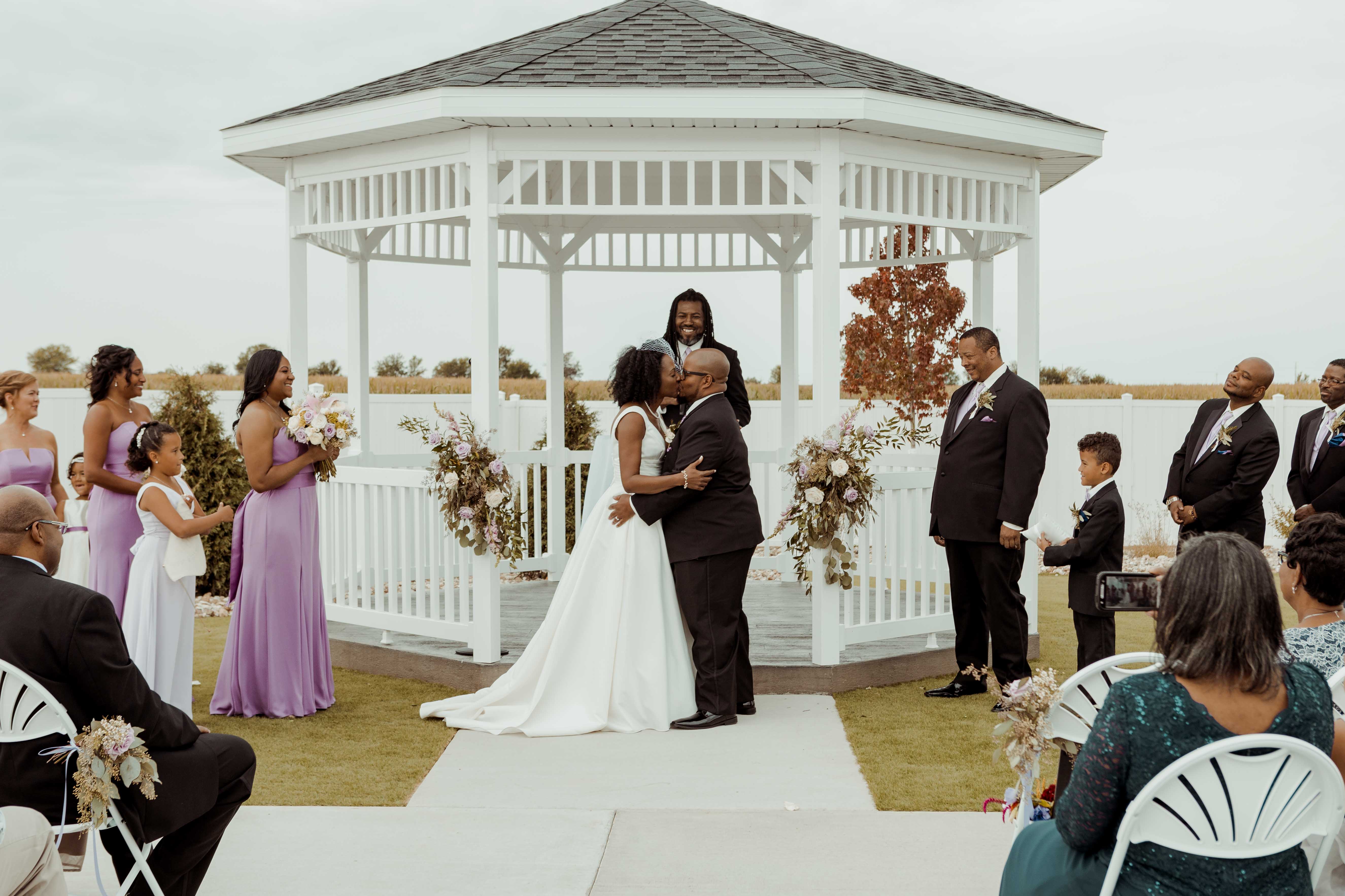 Cedar Rapids Noelridge Engagement Photos