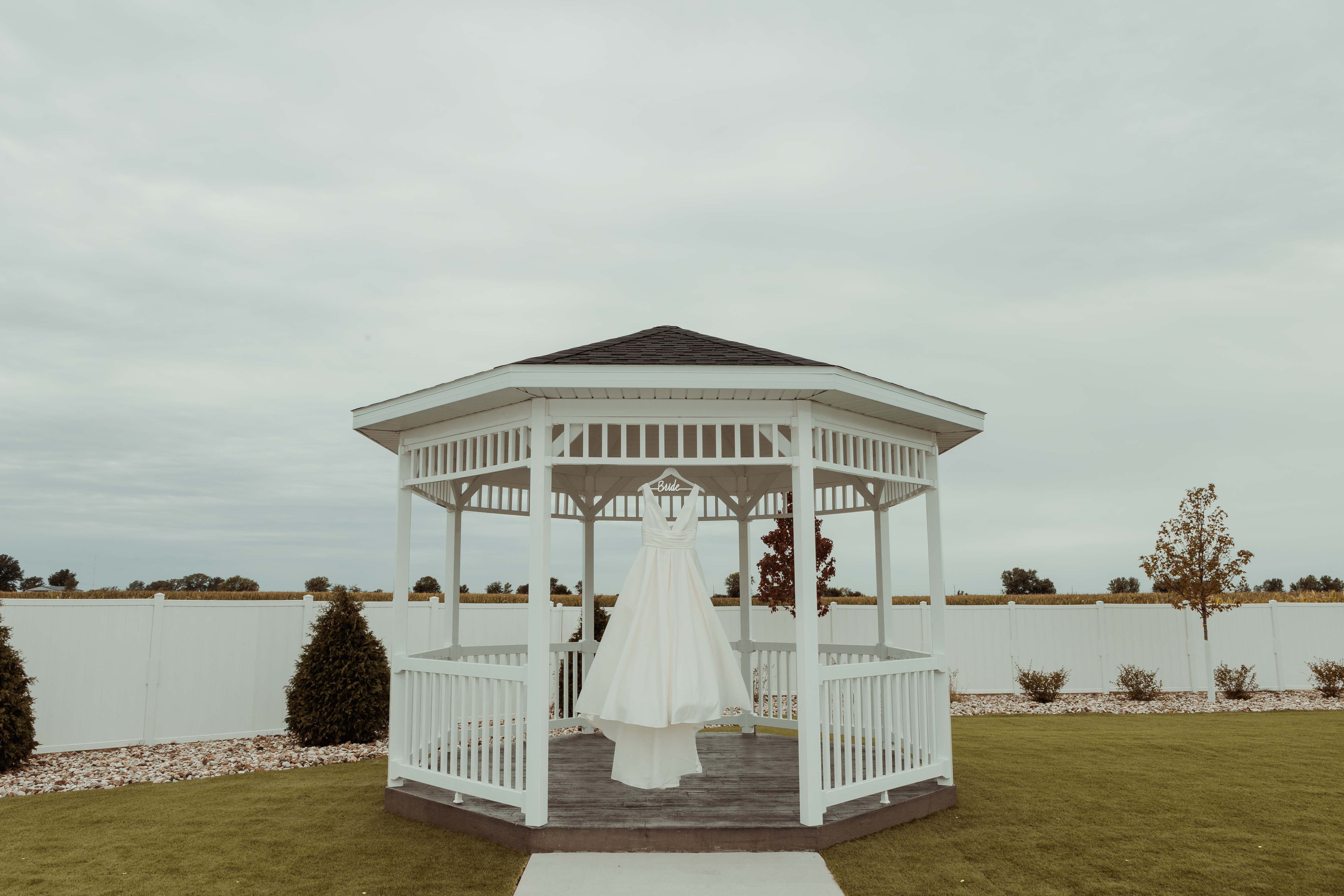 Cedar Rapids Noelridge Engagement Photos
