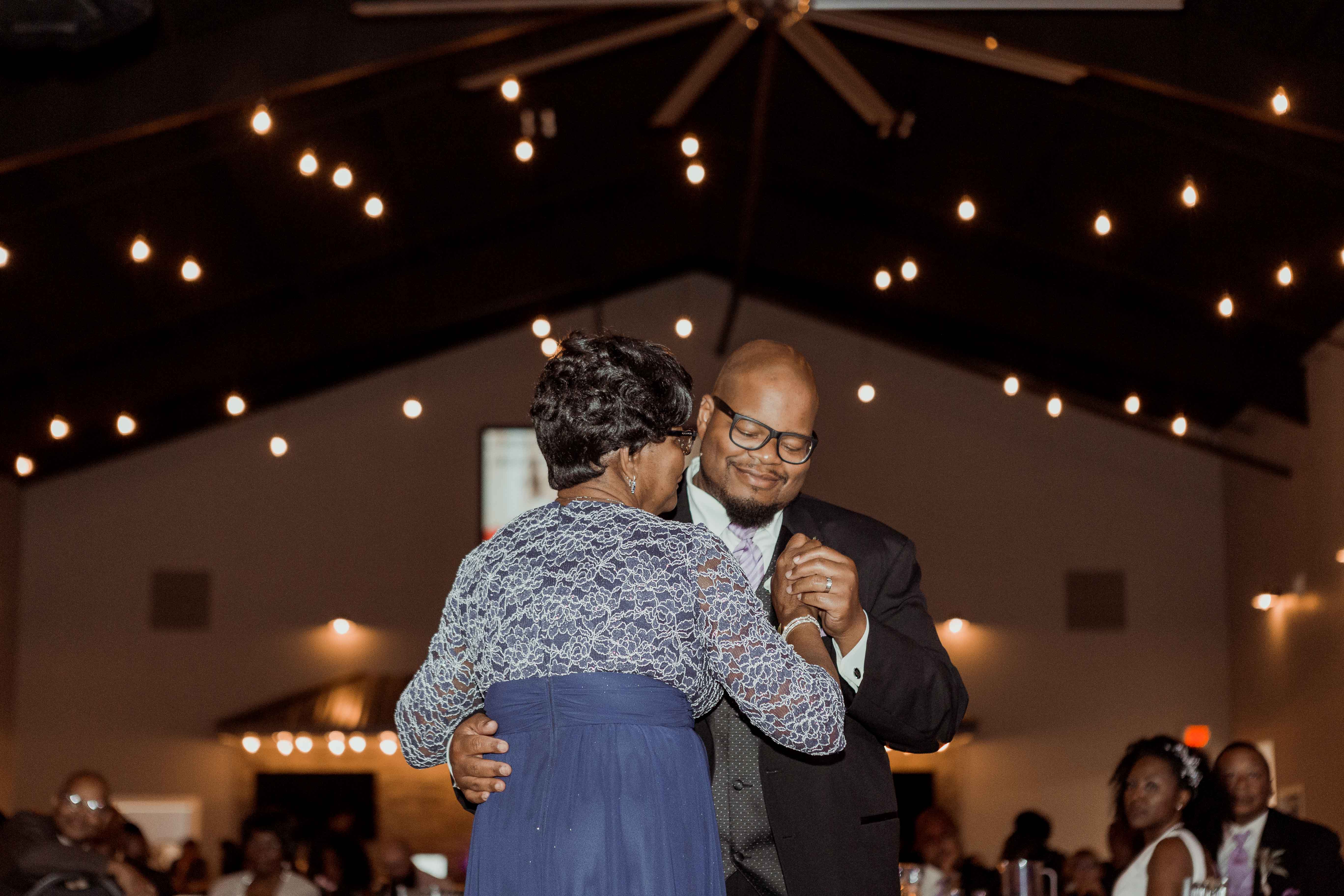 Cedar Rapids Noelridge Engagement Photos