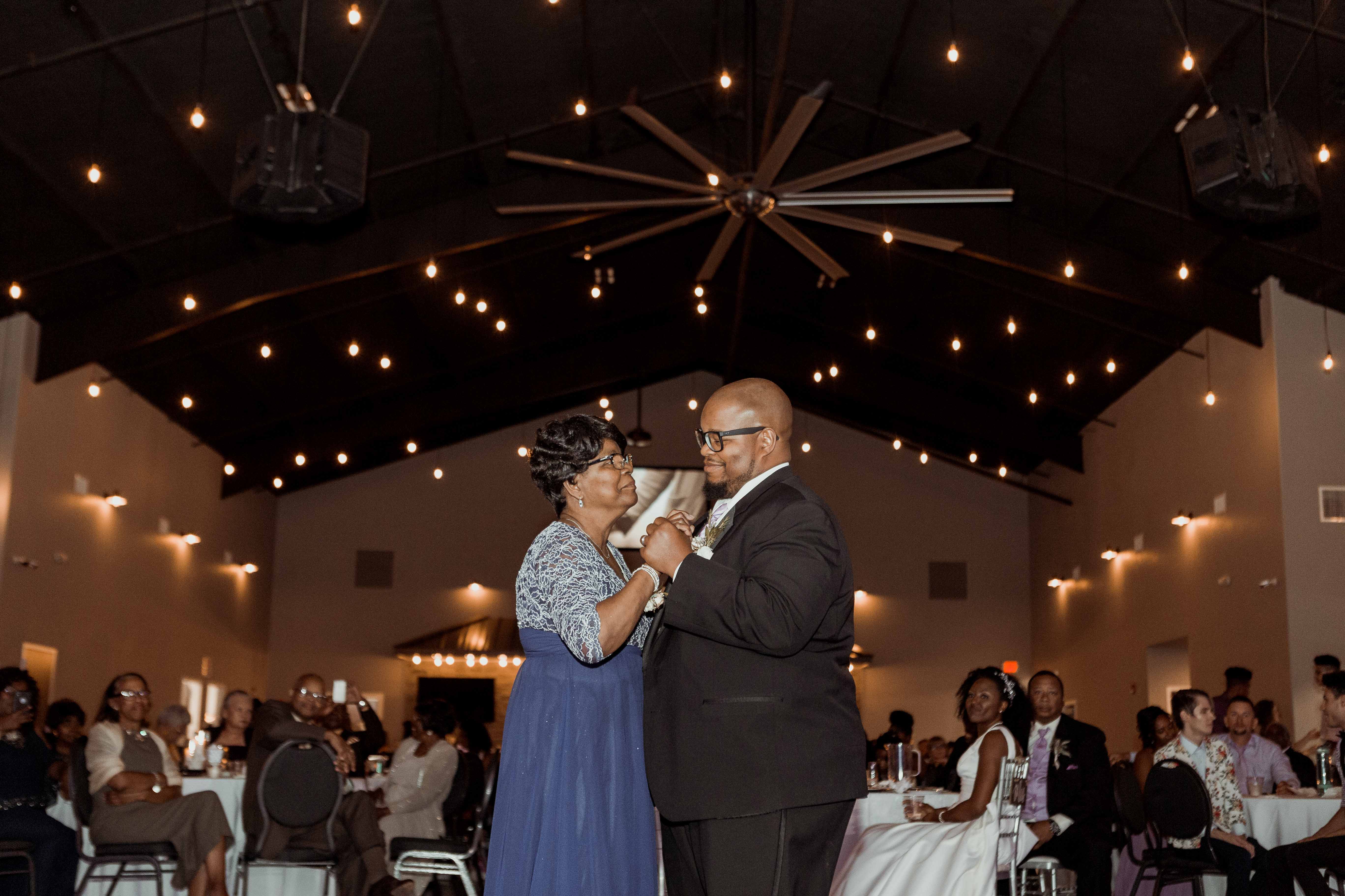 Cedar Rapids Noelridge Engagement Photos