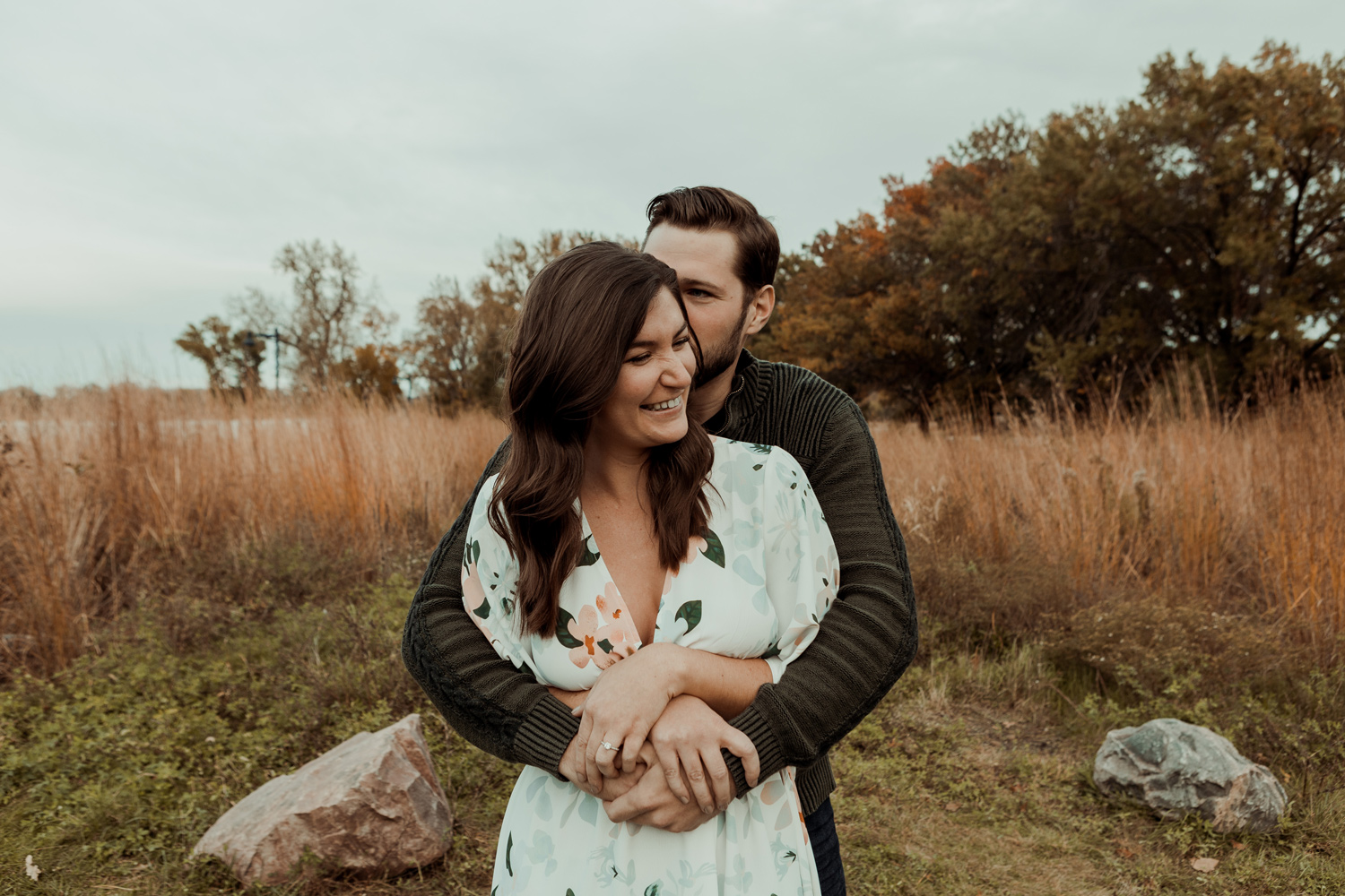 Gray's Lake Des Moines Engagement Photos