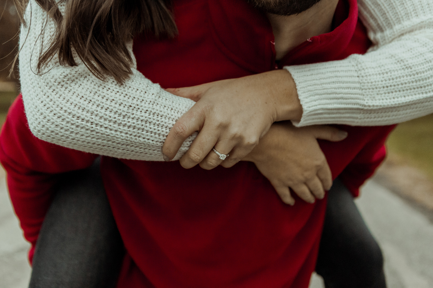 Gray's Lake Des Moines Engagement Photos