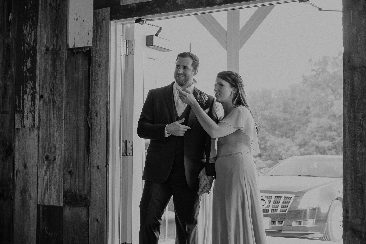 Red Acre Barn Wedding Pictures and Video, Prole, Iowa