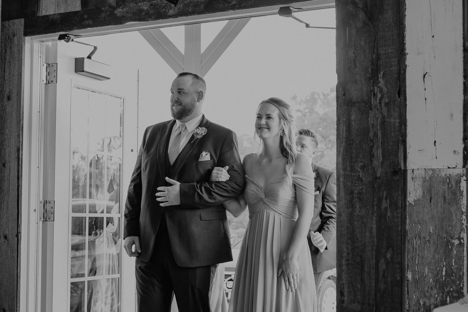 Red Acre Barn Wedding Pictures and Video, Prole, Iowa