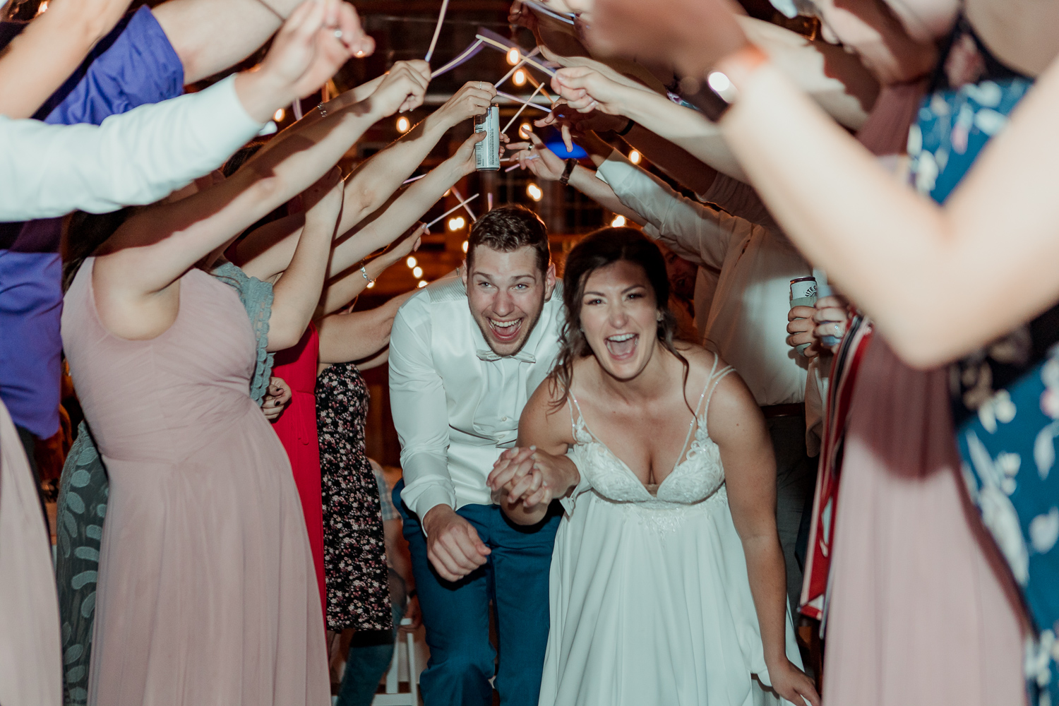 Red Acre Barn Wedding Pictures and Video, Prole, Iowa