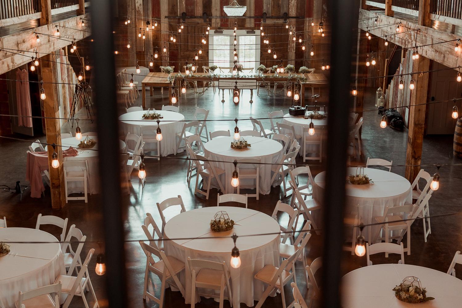 Red Acre Barn Wedding Pictures and Video, Prole, Iowa