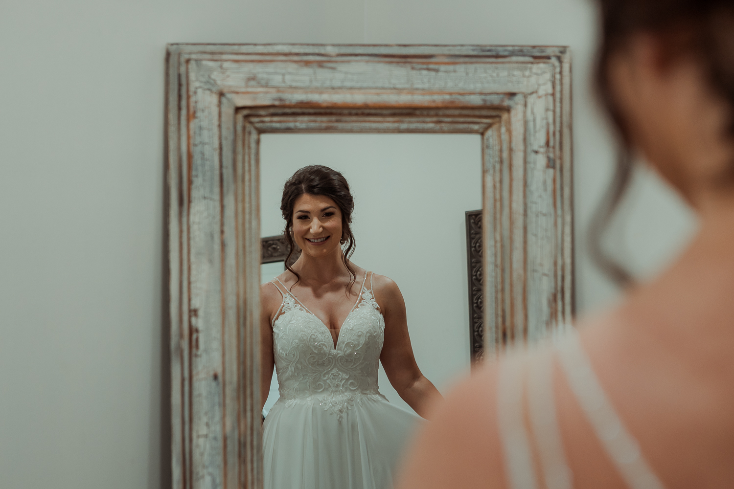 Red Acre Barn Wedding Pictures and Video, Prole, Iowa