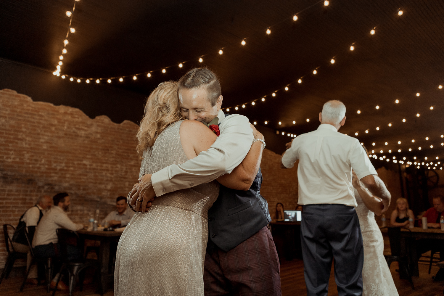 Kindred Spirits Eagle Point Park Wedding Clinton