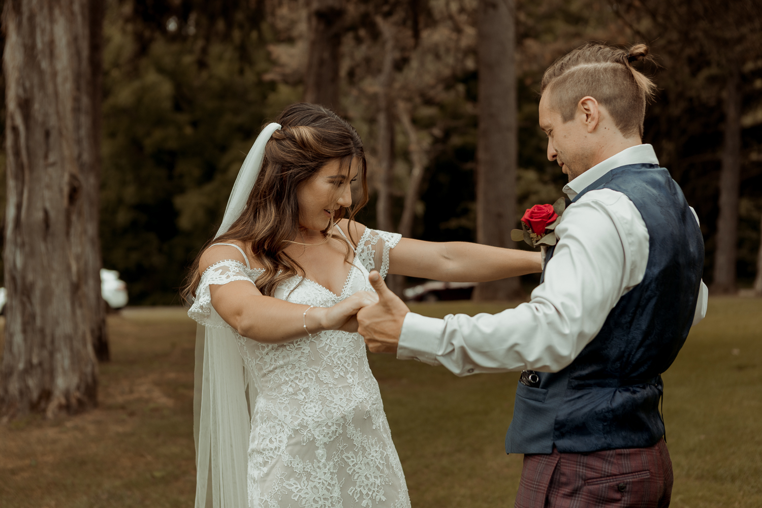 Kindred Spirits Eagle Point Park Wedding Clinton