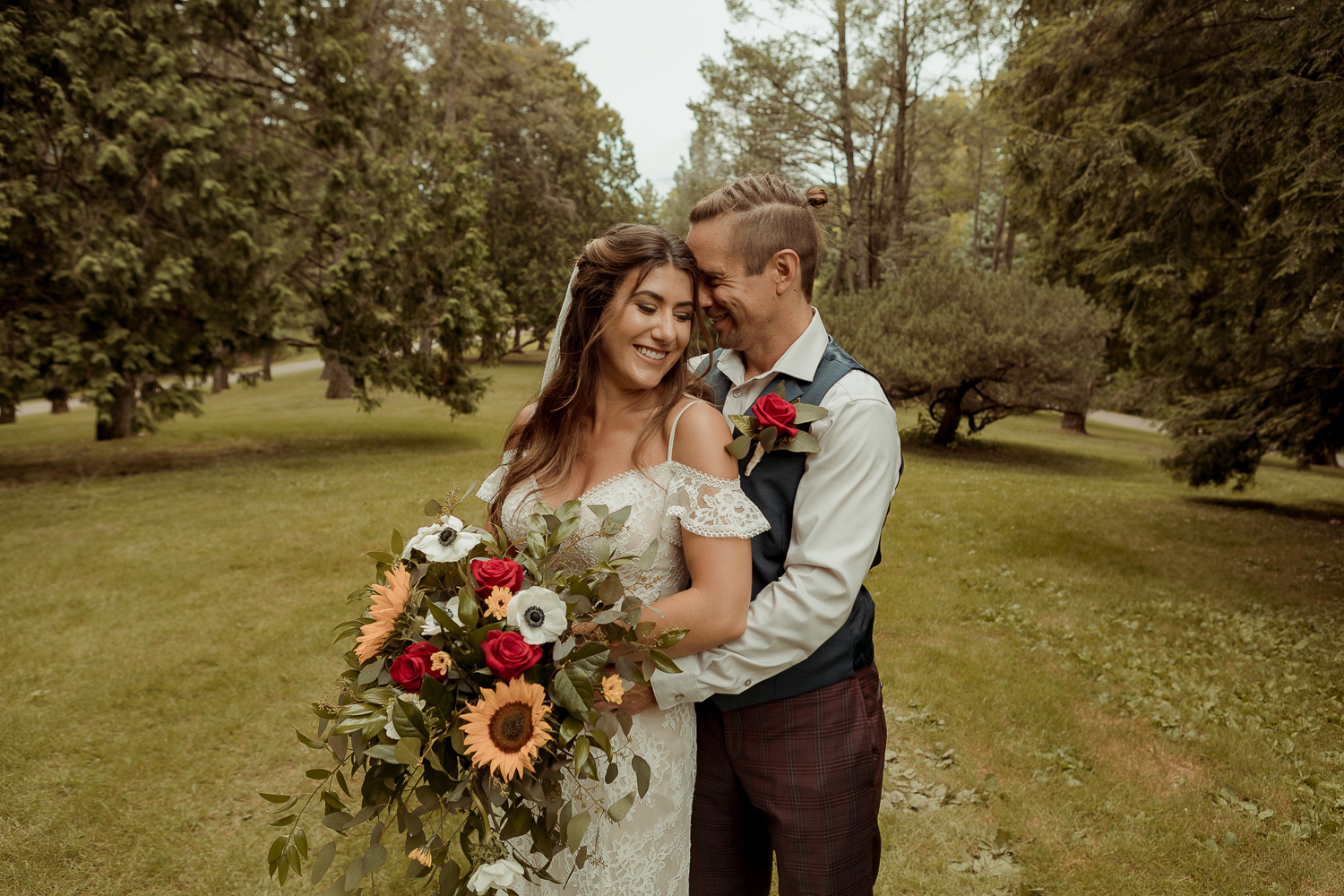 Kindred Spirits Eagle Point Park Wedding Clinton