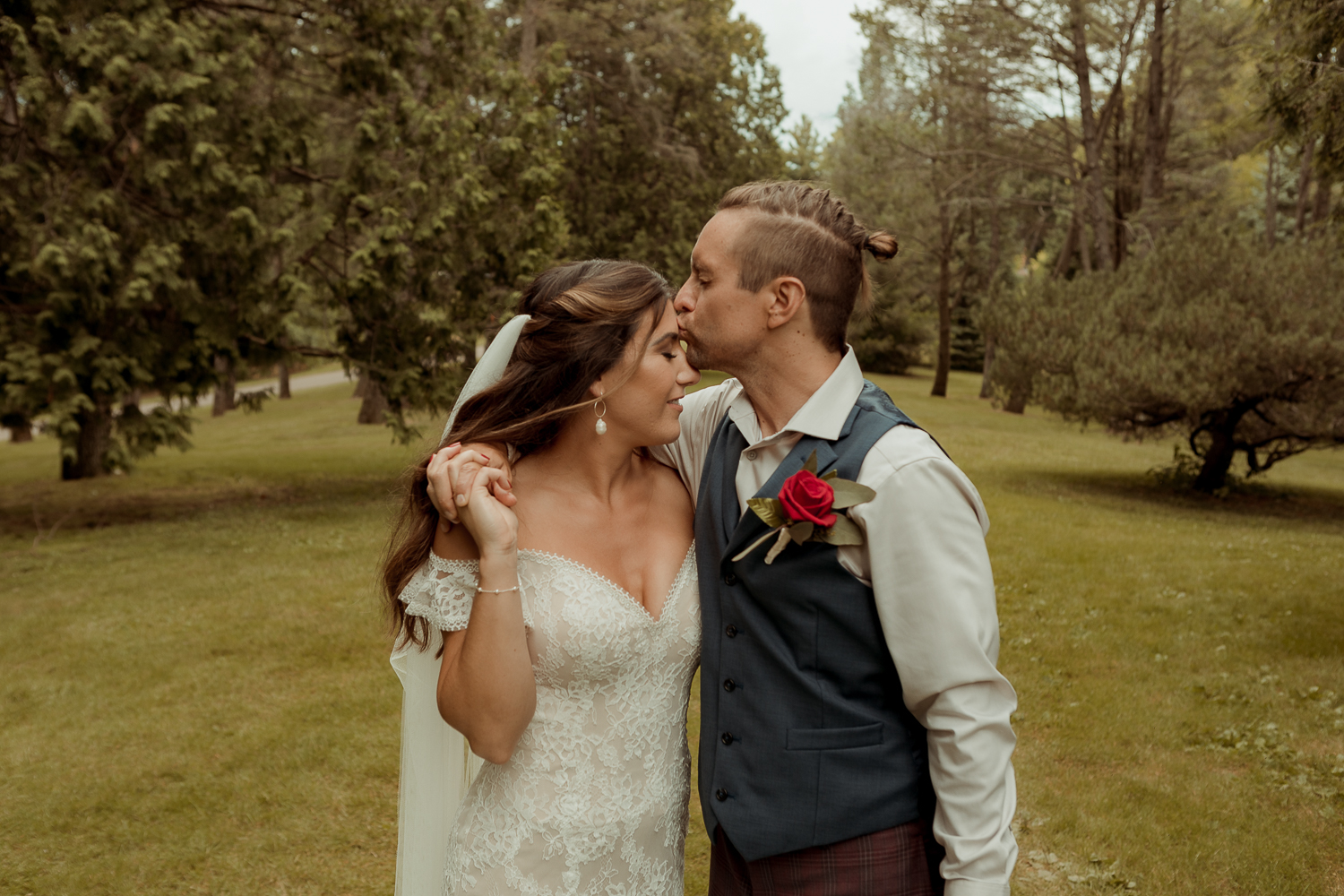 Kindred Spirits Eagle Point Park Wedding Clinton