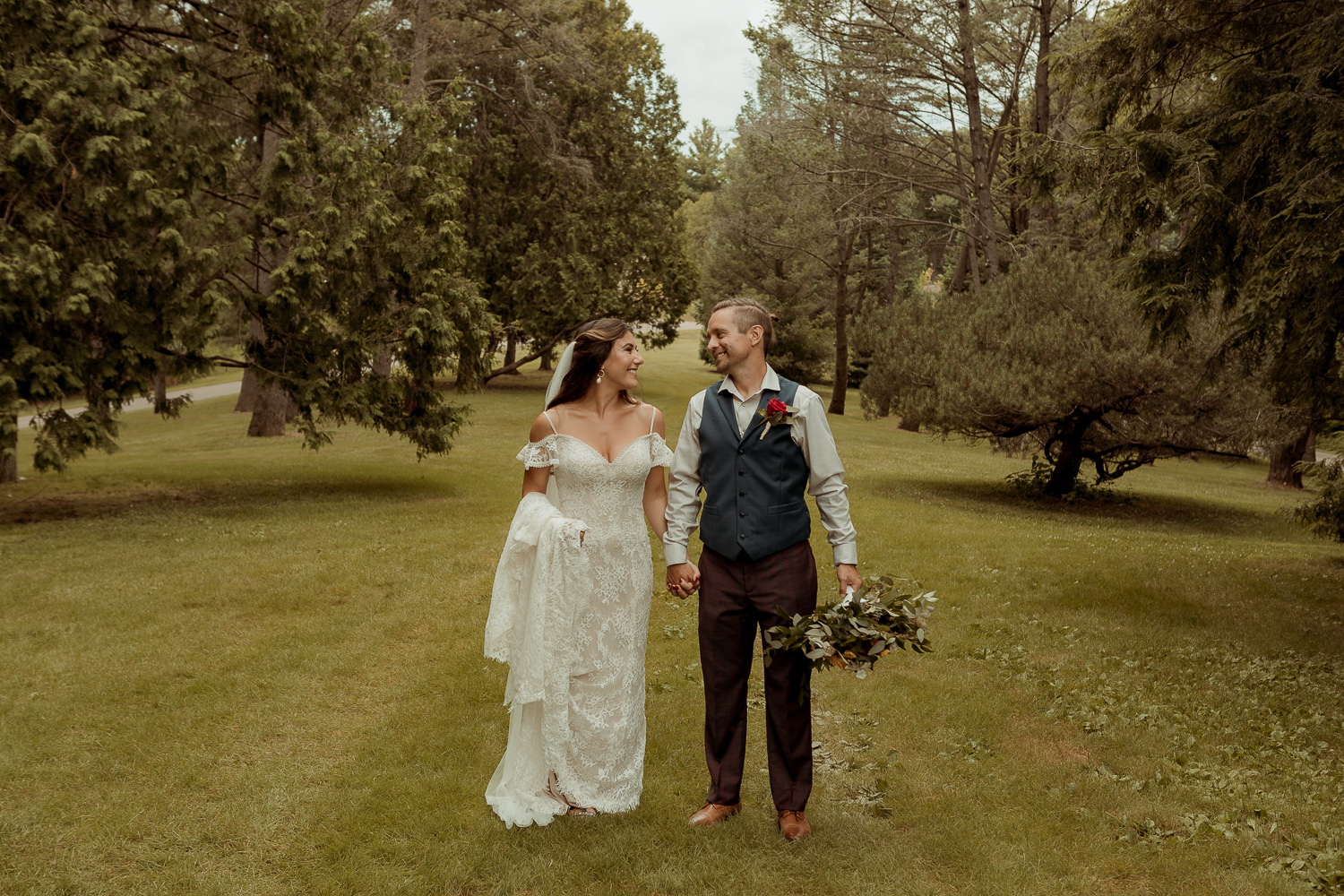 Kindred Spirits Eagle Point Park Wedding Clinton