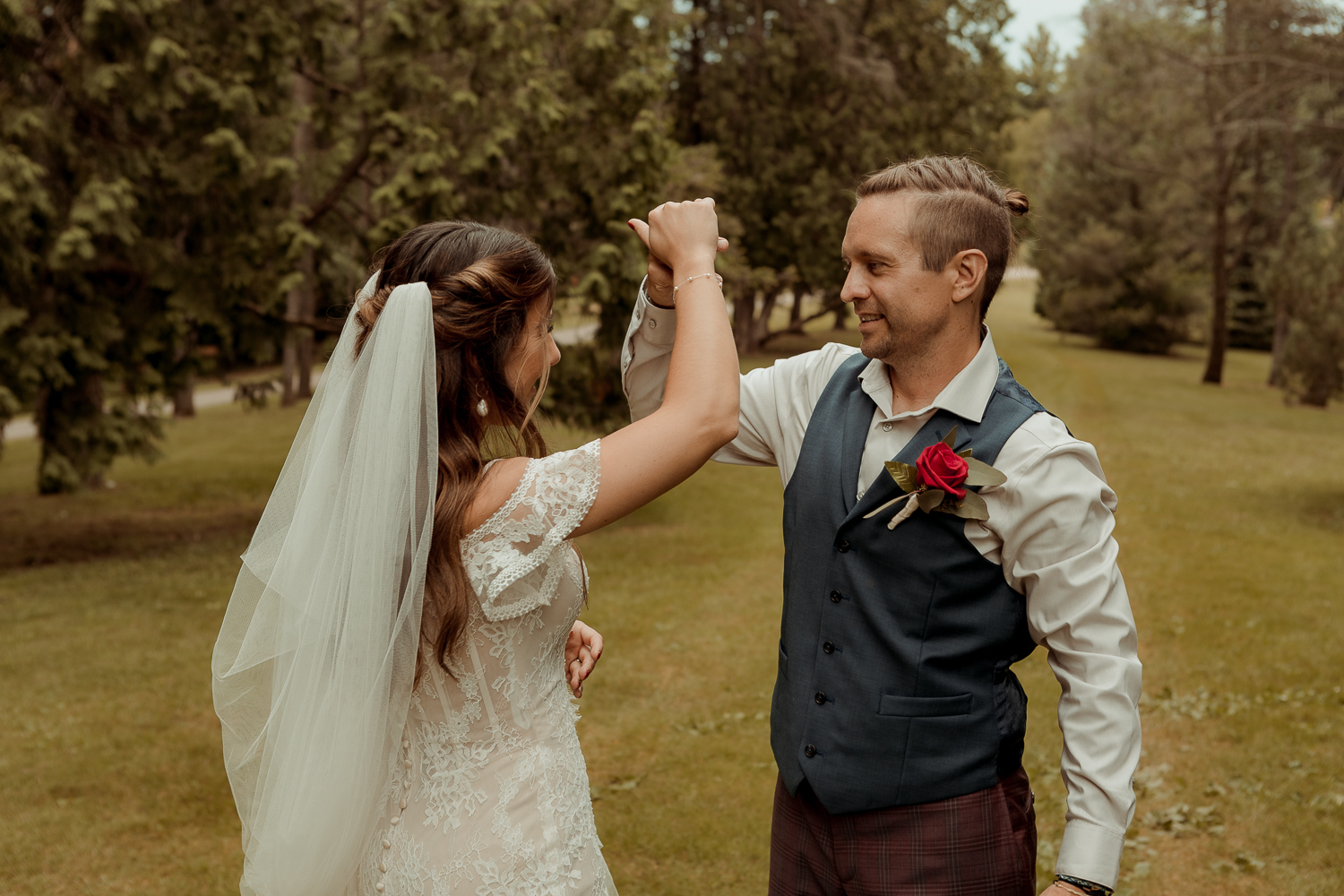 Kindred Spirits Eagle Point Park Wedding Clinton