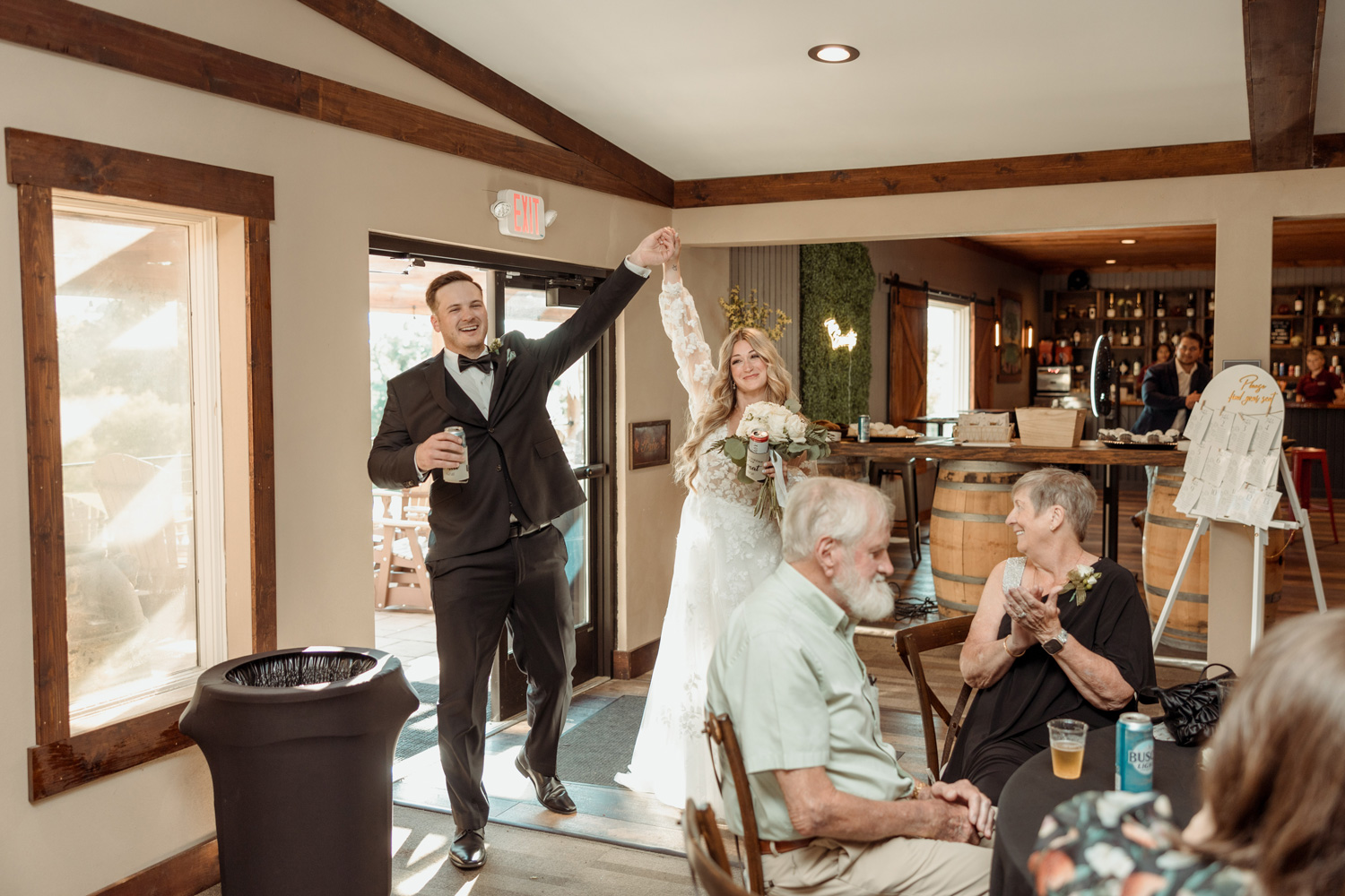 Old Oak Winery Wedding, Milan, Illinois