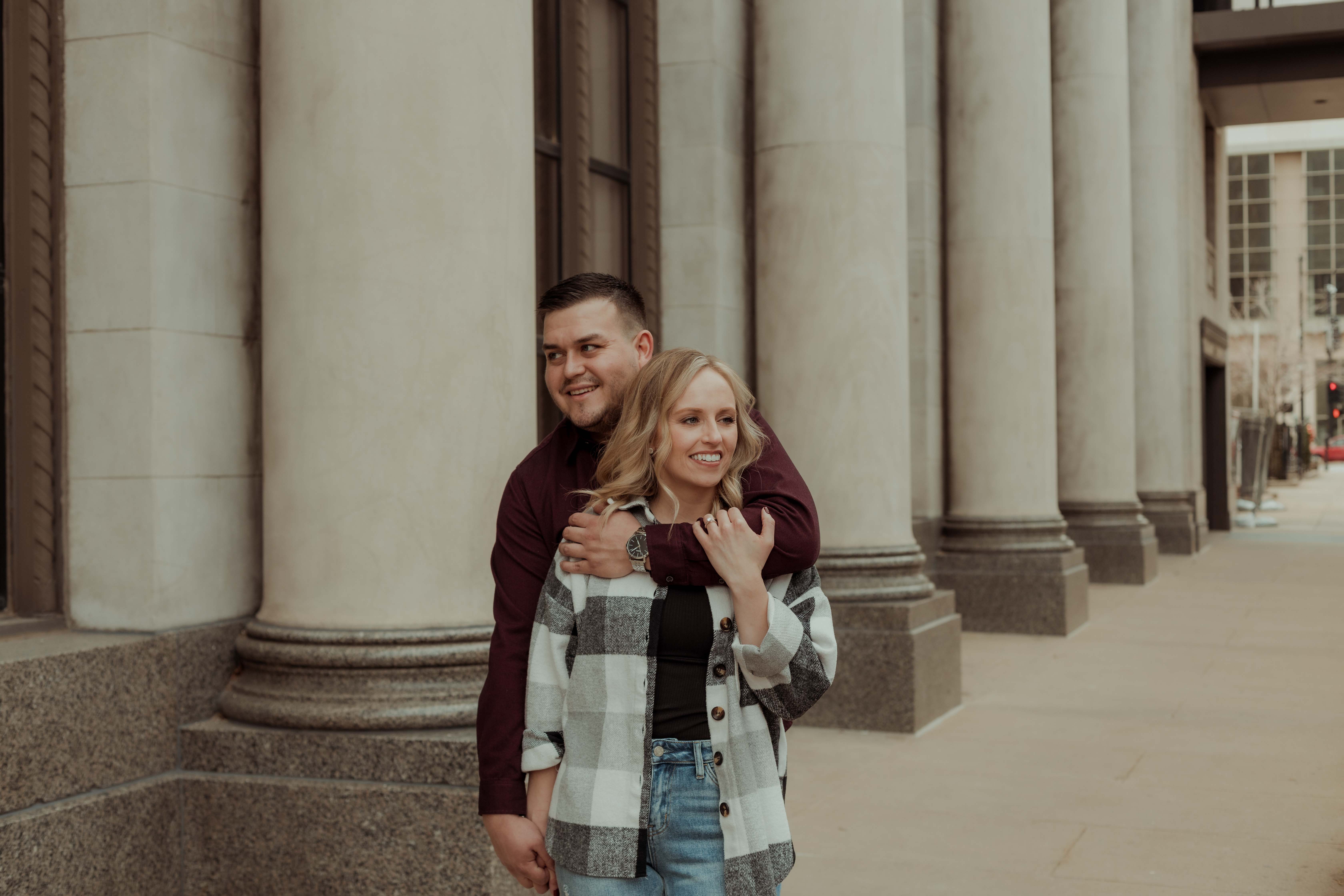 Cedar Rapids Downtown Engagmenet Pictures, Iowa