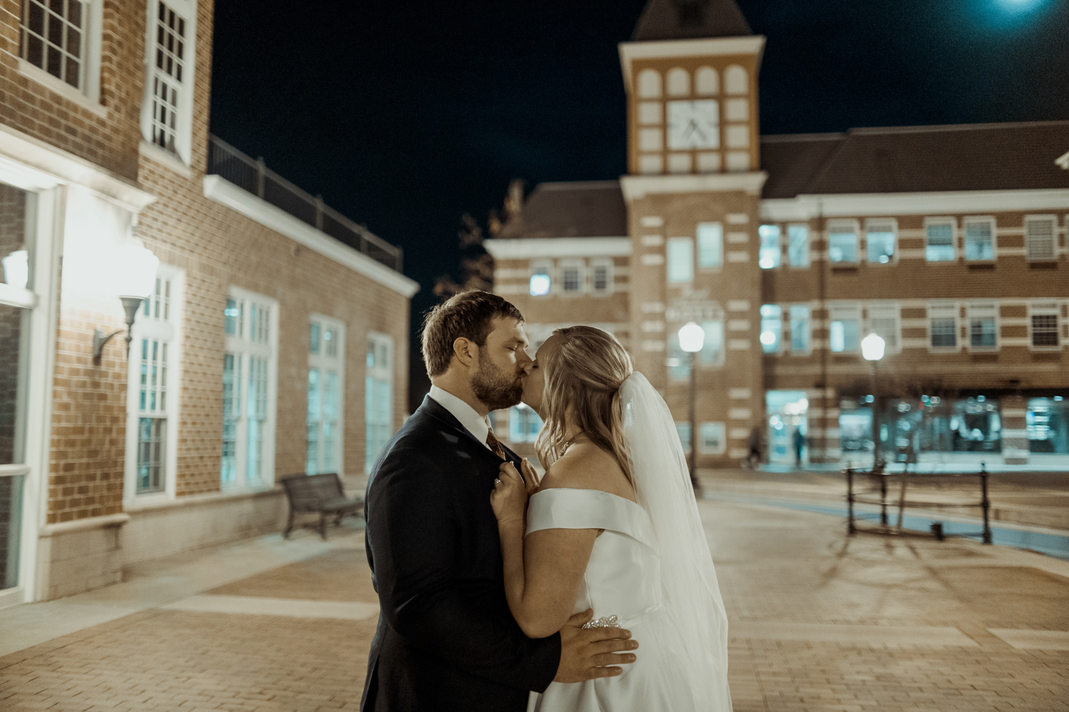 Pella Opera House Wedding Pella Iowa