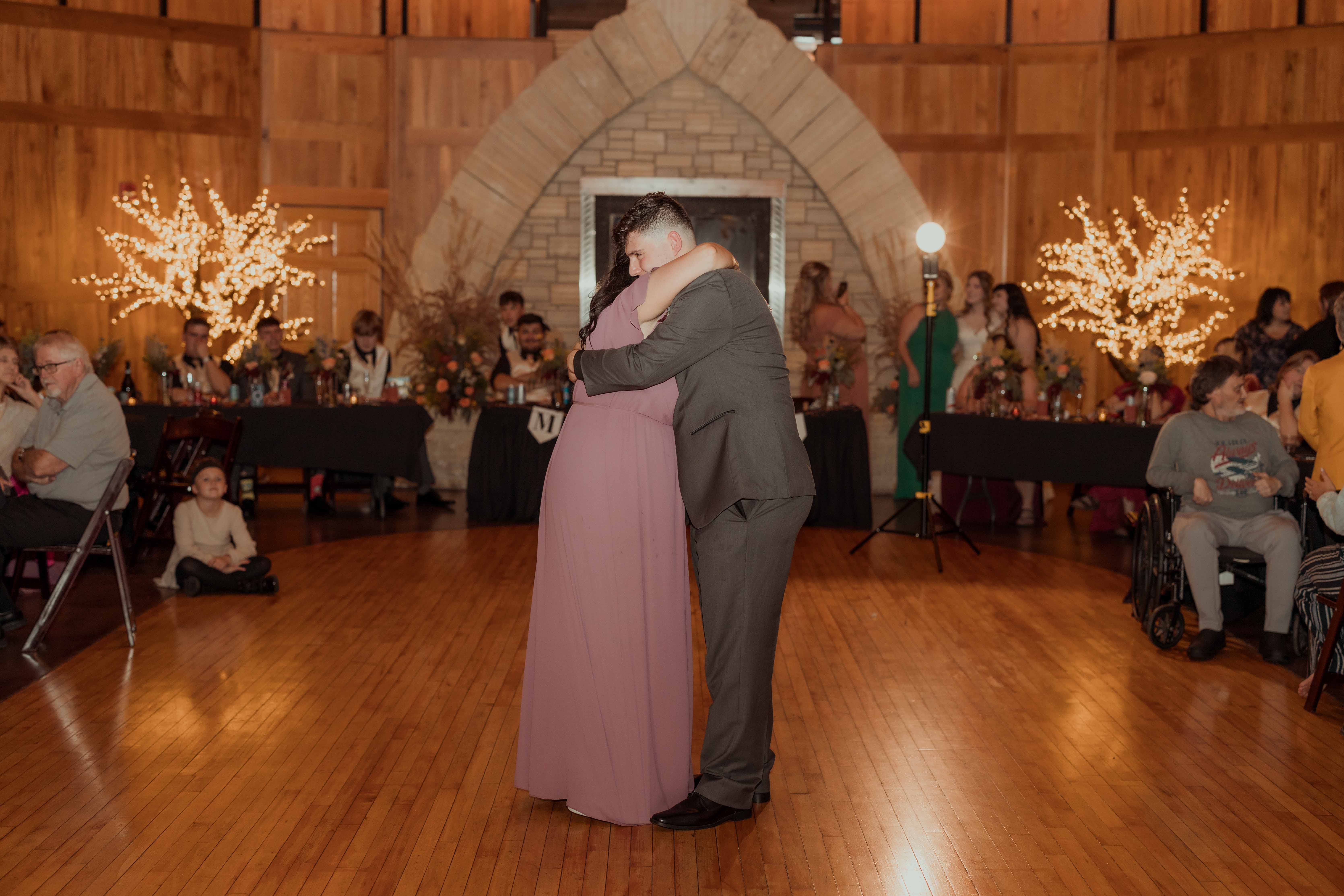 Celebration Farm Wedding Pictures, Iowa City, Iowa