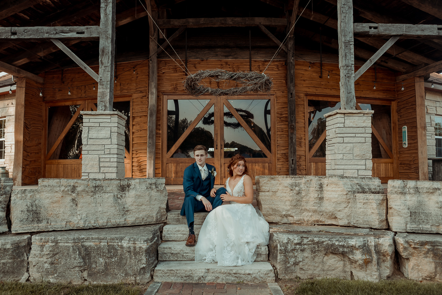 Celebration Barn Wedding Pictures, Solon, Iowa